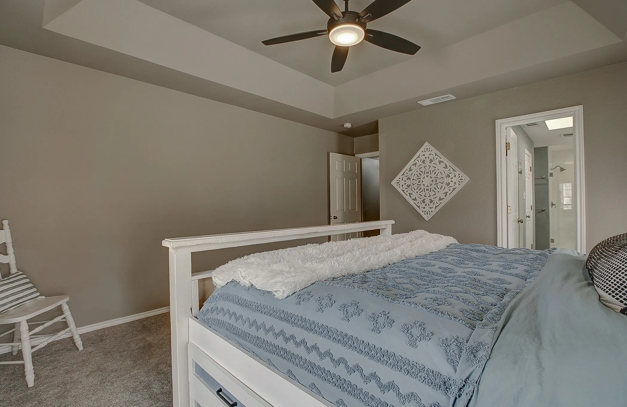 Single Family Residence For Sale in Dallas County , 1413 Wagonwheel Court, Irving, Texas 75061, 4 Bedroom, 3 Bathroom, 2 Garage spaces, 2,924 Sqft, built in 1981, Price $449,000, mls#21203946, Real Estate Agent in Irving, Homes For Sale in Dallas county, Homes For Sale in Irving, Realtor in Irving Texas, Real Estate Brokerage Independent Realty Texas, Luminita Cordes Realtor