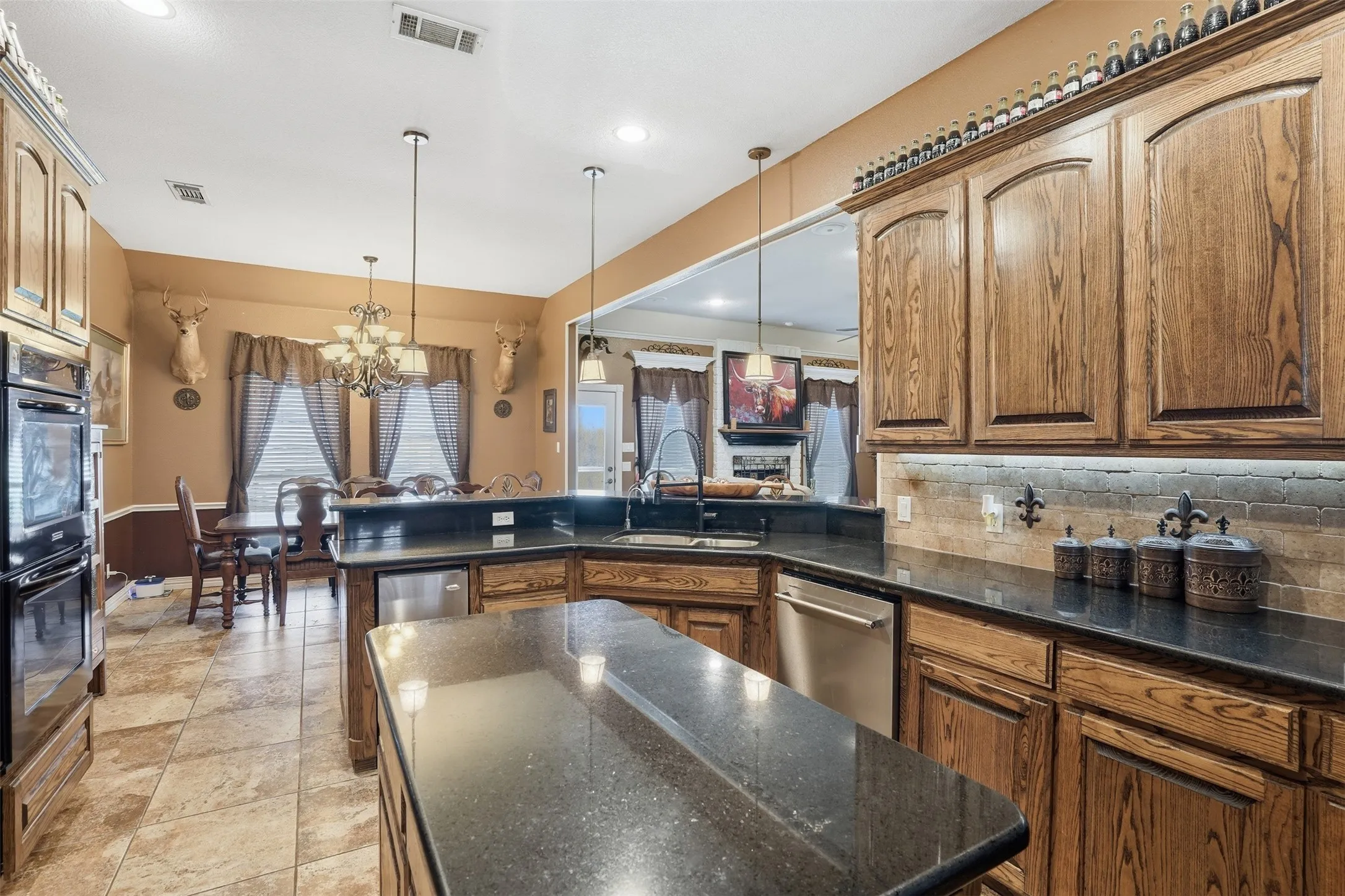 Single Family Residence For Sale in Johnson County , 7229 County Road 1205, Rio Vista, Texas 76093, 4 Bedroom, 2 Bathroom, Garage spaces, 2,644 Sqft, built in 2002, mls#21201591, Real Estate Agent in Rio Vista, Homes For Sale in Johnson county, Homes For Sale in Rio Vista, Realtor in Rio Vista Texas, Real Estate Brokerage Independent Realty Texas, Luminita Cordes Realtor