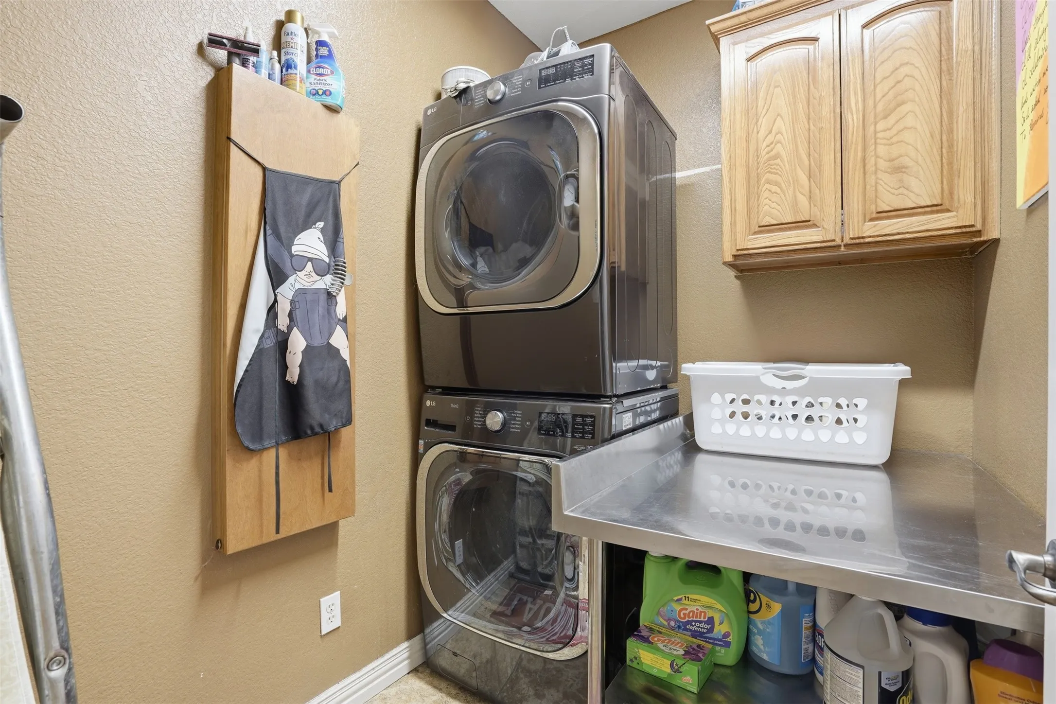 Single Family Residence For Sale in Johnson County , 7229 County Road 1205, Rio Vista, Texas 76093, 4 Bedroom, 2 Bathroom, Garage spaces, 2,644 Sqft, built in 2002, mls#21201591, Real Estate Agent in Rio Vista, Homes For Sale in Johnson county, Homes For Sale in Rio Vista, Realtor in Rio Vista Texas, Real Estate Brokerage Independent Realty Texas, Luminita Cordes Realtor