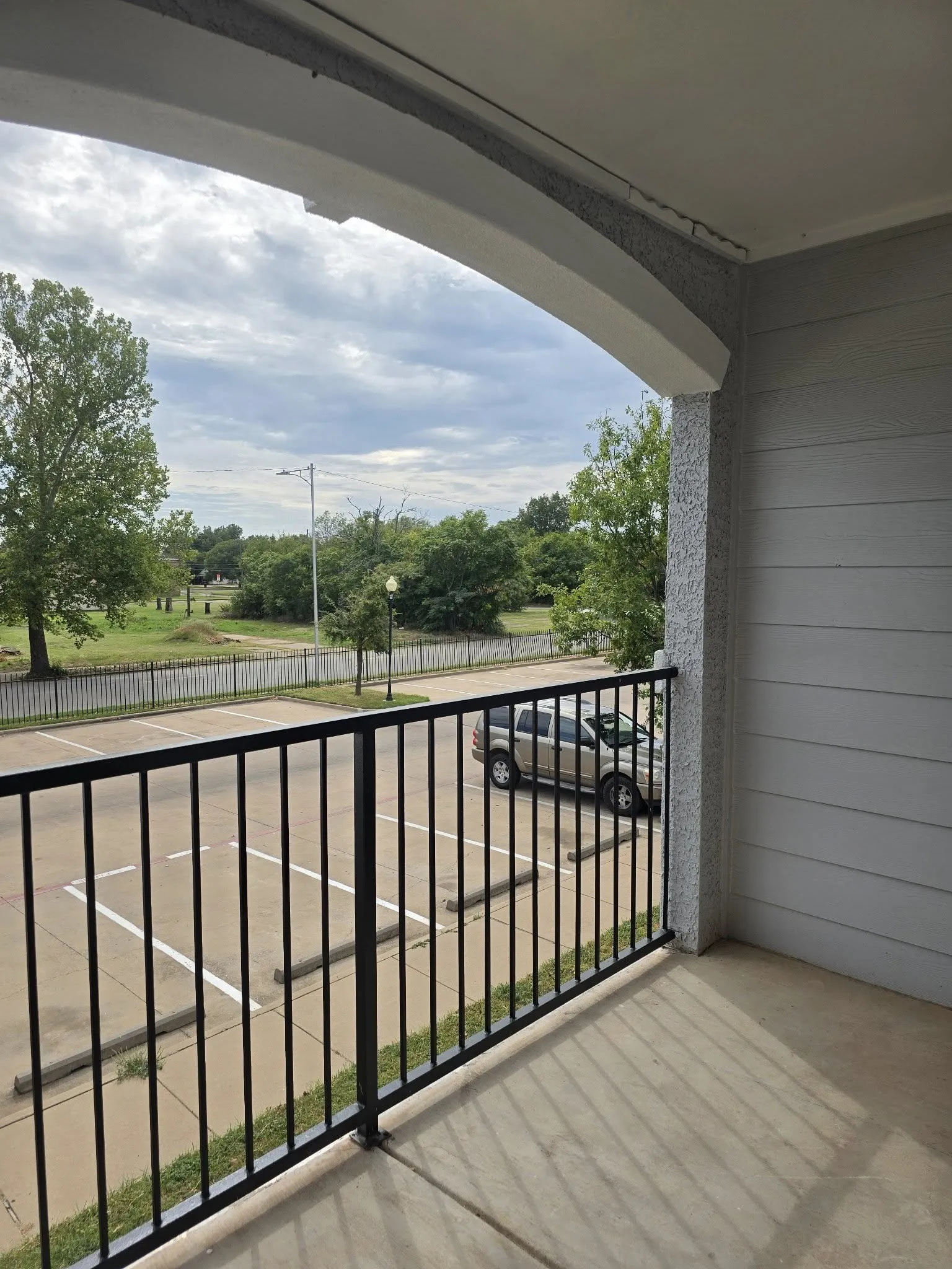 Apartment For Rent in Wichita County , 1001 Redwood Avenue, Wichita Falls, Texas 76301, 3 Bedrooms, 2 Bathrooms, Garage spaces, 1,147 Sqft, built in 2008, Price $1,025, mls#21204459, Real Estate Agent in Wichita Falls, Homes For Rent in Wichita county, Homes For Rent in Wichita Falls, Realtor in Wichita Falls Texas, Real Estate Brokerage Independent Realty Texas, Luminita Cordes Realtor
