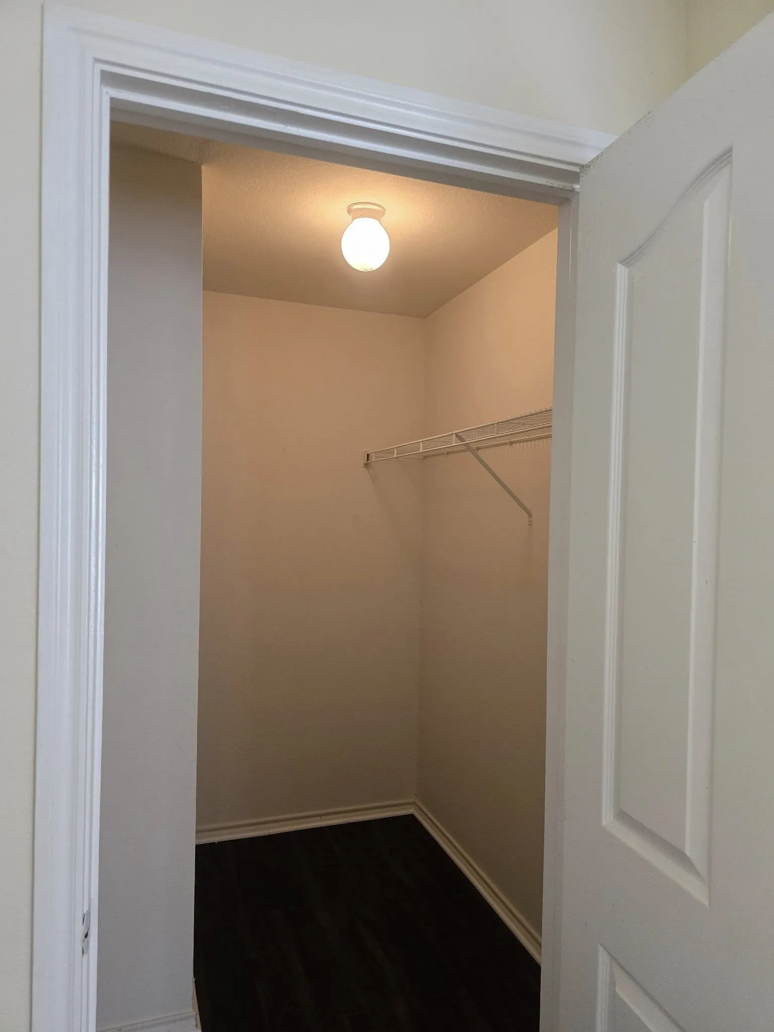 Apartment For Rent in Wichita County , 1001 Redwood Avenue, Wichita Falls, Texas 76301, 3 Bedrooms, 2 Bathrooms, Garage spaces, 1,147 Sqft, built in 2008, Price $1,025, mls#21204459, Real Estate Agent in Wichita Falls, Homes For Rent in Wichita county, Homes For Rent in Wichita Falls, Realtor in Wichita Falls Texas, Real Estate Brokerage Independent Realty Texas, Luminita Cordes Realtor