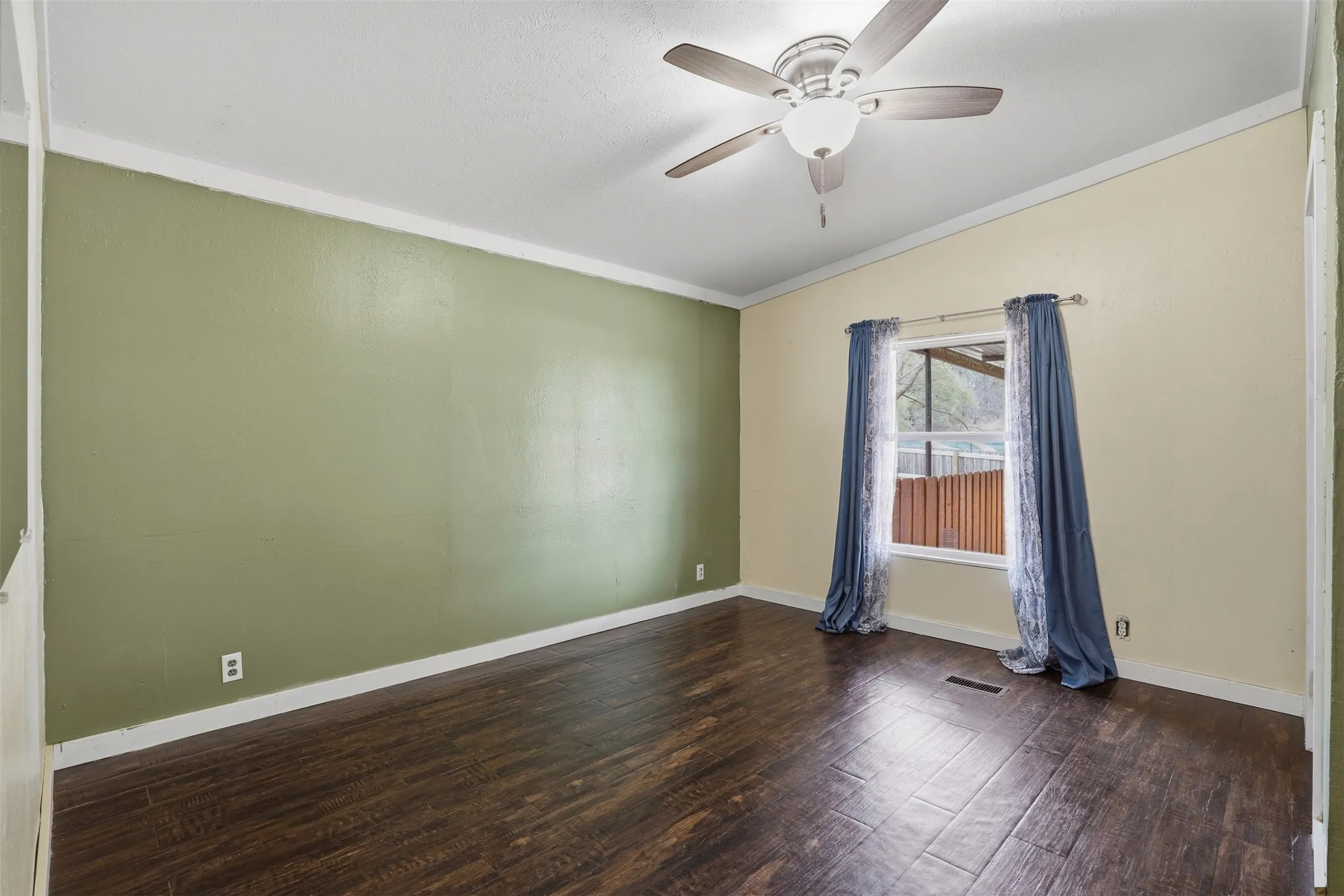 Business For Sale in Young County , 557 Farm to Market 3003, Graham, Texas 76450, 0, 0, Garage spaces, 0 Sqft, built in 2008, Preowned, mls#21203247, Real Estate Agent in Graham, Homes For Sale in Young county, Homes For Sale in Graham, Realtor in Graham Texas, Real Estate Brokerage Independent Realty Texas, Luminita Cordes Realtor