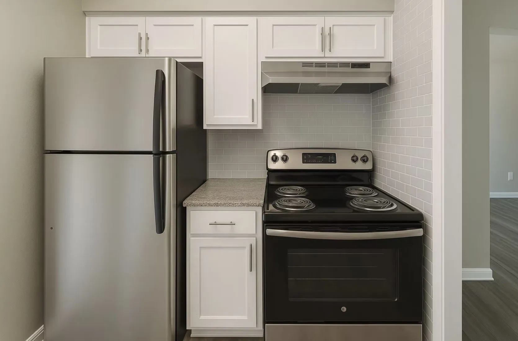 Apartment For Rent in Dallas County , 6151 E Mockingbird Lane, Dallas, Texas 75214, 2 Bedrooms, 1 Bathroom, Garage spaces, 880 Sqft, built in 1960, Price $1,350, mls#21204481, Real Estate Agent in Dallas, Homes For Rent in Dallas county, Homes For Rent in Dallas, Realtor in Dallas Texas, Real Estate Brokerage Independent Realty Texas, Luminita Cordes Realtor
