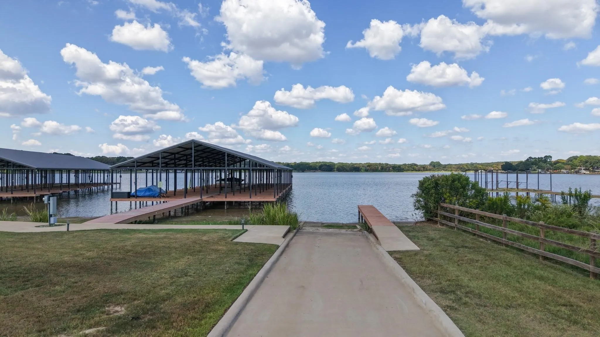 Unimproved Land For Sale in Henderson County , 7004 Lakeshore Way, Eustace, Texas 75124, 0, 0, Garage spaces, 0 Sqft, built in 0, mls#21204217, Real Estate Agent in Eustace, Homes For Sale in Henderson county, Homes For Sale in Eustace, Realtor in Eustace Texas, Real Estate Brokerage Independent Realty Texas, Luminita Cordes Realtor