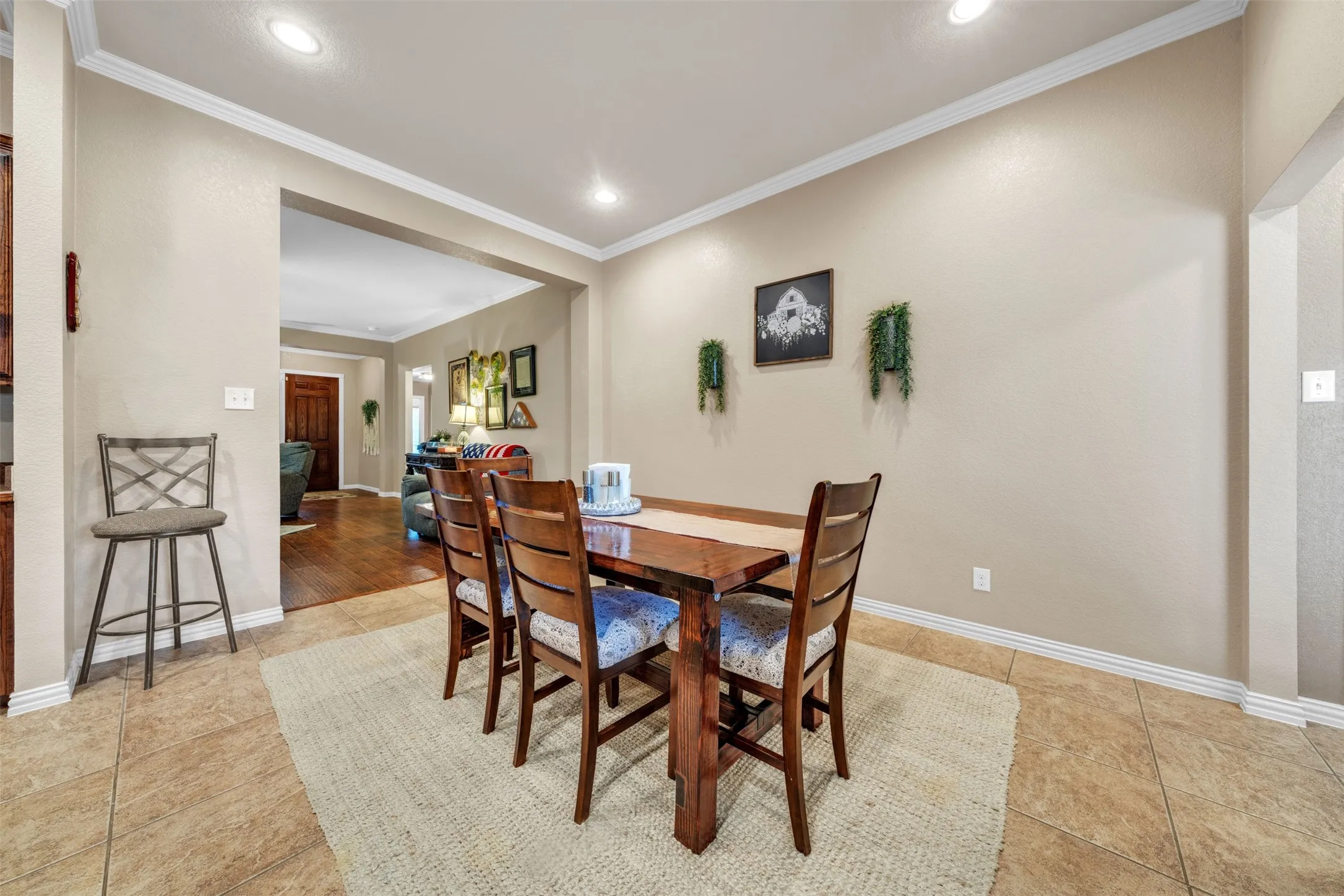 Single Family Residence For Sale in Johnson County , 108 Lauren Court, Joshua, Texas 76058, 4 Bedroom, 3 Bathroom, 3 Garage spaces, 2,378 Sqft, built in 2012, Preowned, mls#21204503, Real Estate Agent in Joshua, Homes For Sale in Johnson county, Homes For Sale in Joshua, Realtor in Joshua Texas, Real Estate Brokerage Independent Realty Texas, Luminita Cordes Realtor