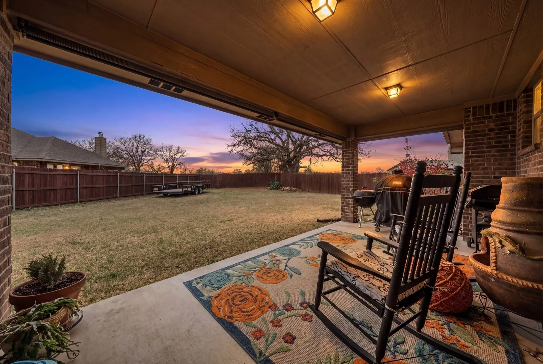 Single Family Residence For Sale in Johnson County , 108 Lauren Court, Joshua, Texas 76058, 4 Bedroom, 3 Bathroom, 3 Garage spaces, 2,378 Sqft, built in 2012, Preowned, mls#21204503, Real Estate Agent in Joshua, Homes For Sale in Johnson county, Homes For Sale in Joshua, Realtor in Joshua Texas, Real Estate Brokerage Independent Realty Texas, Luminita Cordes Realtor