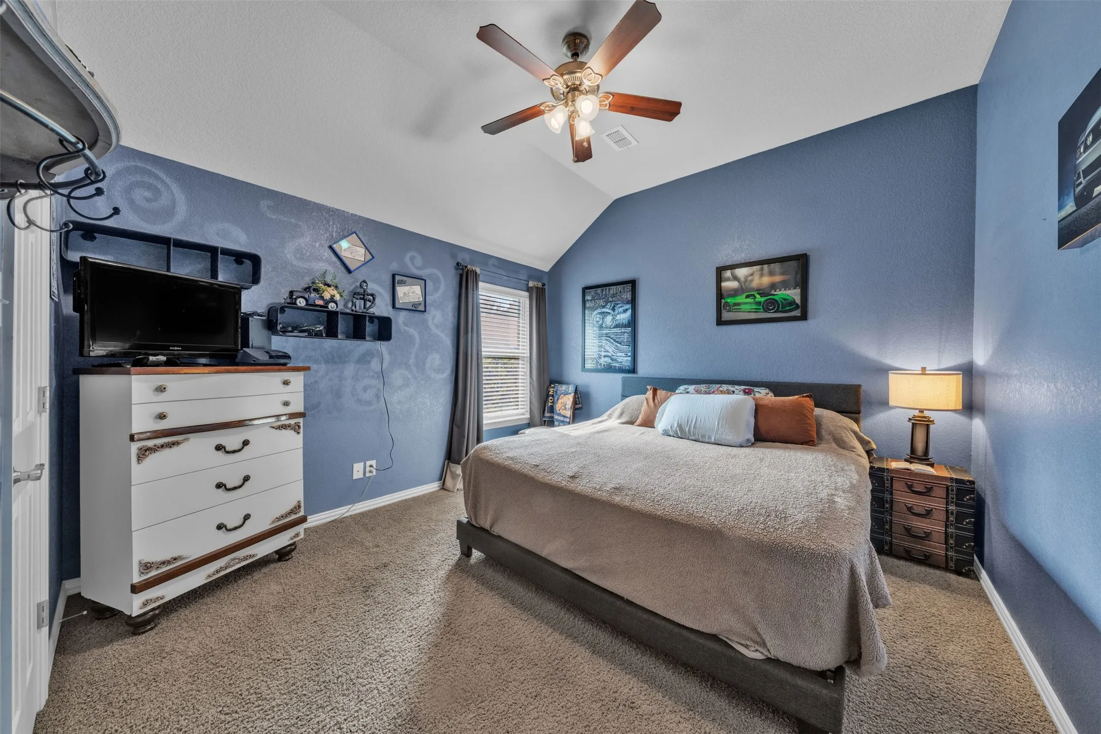 Single Family Residence For Sale in Johnson County , 108 Lauren Court, Joshua, Texas 76058, 4 Bedroom, 3 Bathroom, 3 Garage spaces, 2,378 Sqft, built in 2012, Preowned, mls#21204503, Real Estate Agent in Joshua, Homes For Sale in Johnson county, Homes For Sale in Joshua, Realtor in Joshua Texas, Real Estate Brokerage Independent Realty Texas, Luminita Cordes Realtor