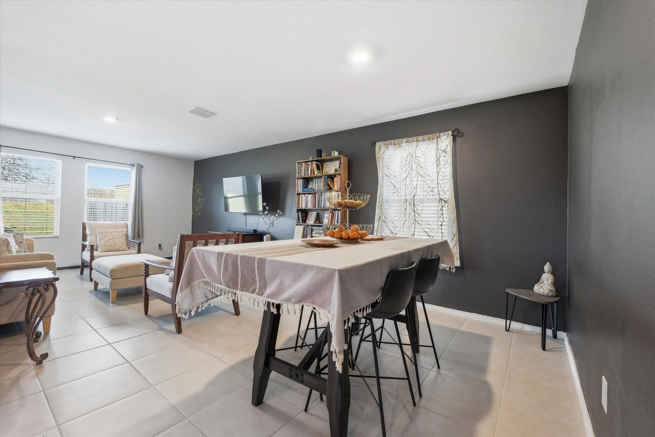 Single Family Residence For Sale in Tarrant County , 1393 Beach Drive, Pelican Bay, Texas 76020, 4 Bedroom, 2 Bathroom, 2 Garage spaces, 1,725 Sqft, built in 2022, Preowned, mls#21204578, Real Estate Agent in Pelican Bay, Homes For Sale in Tarrant county, Homes For Sale in Pelican Bay, Realtor in Pelican Bay Texas, Real Estate Brokerage Independent Realty Texas, Luminita Cordes Realtor