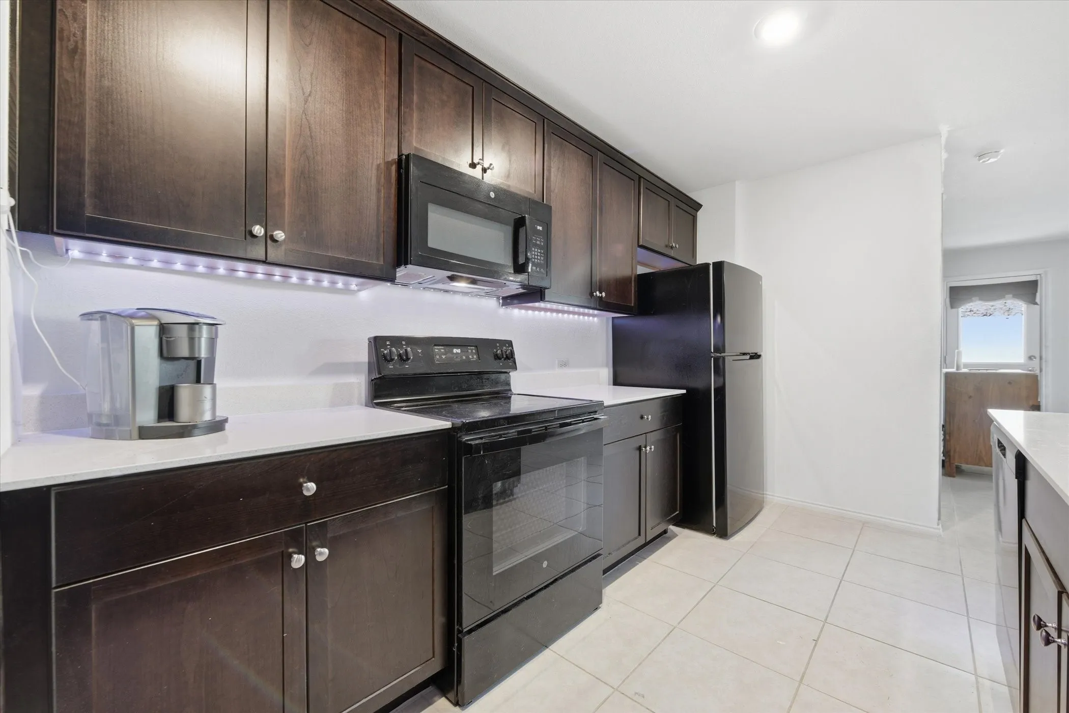 Single Family Residence For Sale in Tarrant County , 1393 Beach Drive, Pelican Bay, Texas 76020, 4 Bedroom, 2 Bathroom, 2 Garage spaces, 1,725 Sqft, built in 2022, Preowned, mls#21204578, Real Estate Agent in Pelican Bay, Homes For Sale in Tarrant county, Homes For Sale in Pelican Bay, Realtor in Pelican Bay Texas, Real Estate Brokerage Independent Realty Texas, Luminita Cordes Realtor