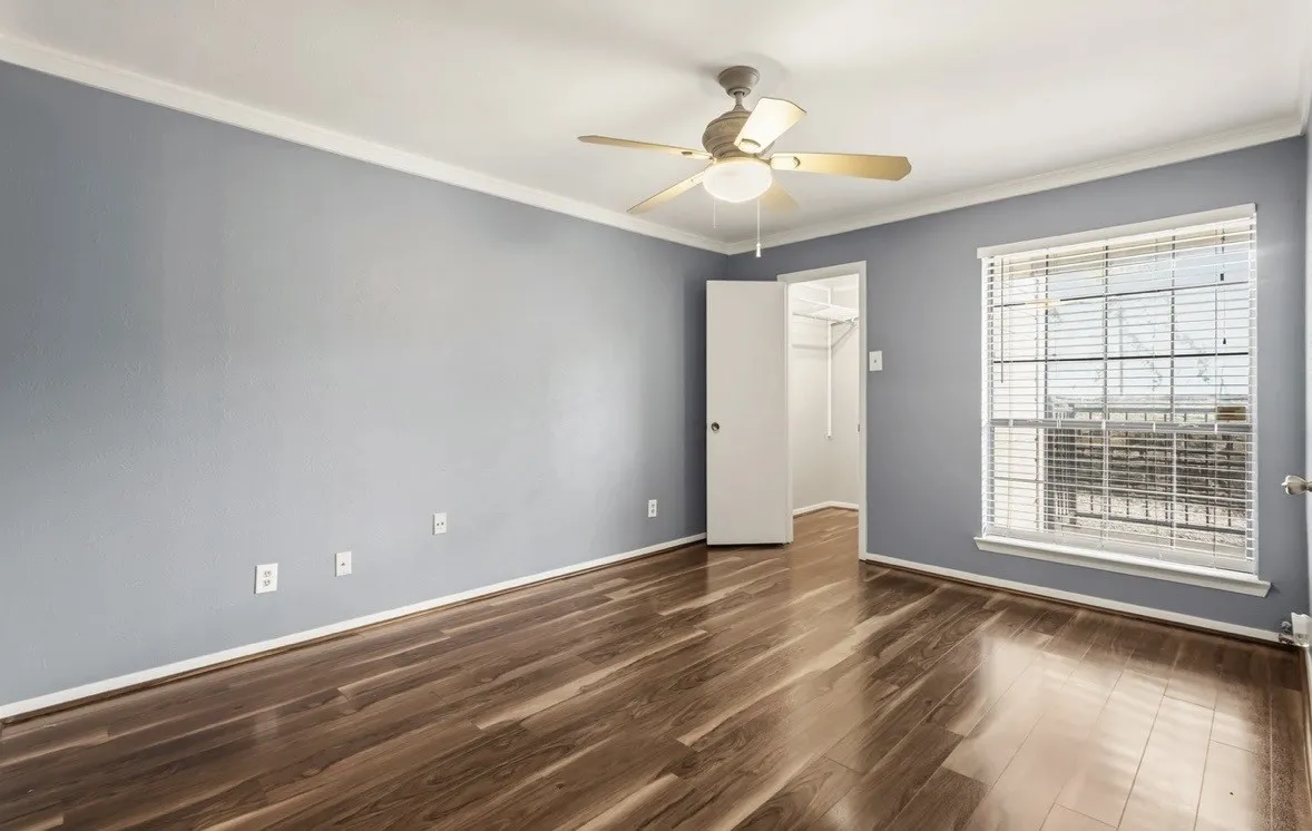 Condominium For Rent in Dallas County , 2505 Wedglea Drive 109, Dallas, Texas 75211, 2 Bedroom, 2 Bathroom, Garage spaces, 958 Sqft, built in 1981, mls#21197993, Real Estate Agent in Dallas, Homes For Rent in Dallas county, Homes For Rent in Dallas, Realtor in Dallas Texas, Real Estate Brokerage Independent Realty Texas, Luminita Cordes Realtor
