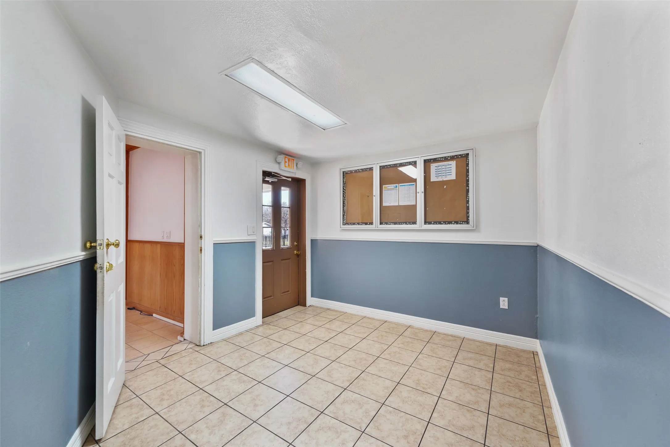 Business For Sale in Dallas County , 501 NE 31st Street, Grand Prairie, Texas 75050, 0, 0, Garage spaces, 0 Sqft, built in 1940, Preowned, mls#21204653, Real Estate Agent in Grand Prairie, Homes For Sale in Dallas county, Homes For Sale in Grand Prairie, Realtor in Grand Prairie Texas, Real Estate Brokerage Independent Realty Texas, Luminita Cordes Realtor