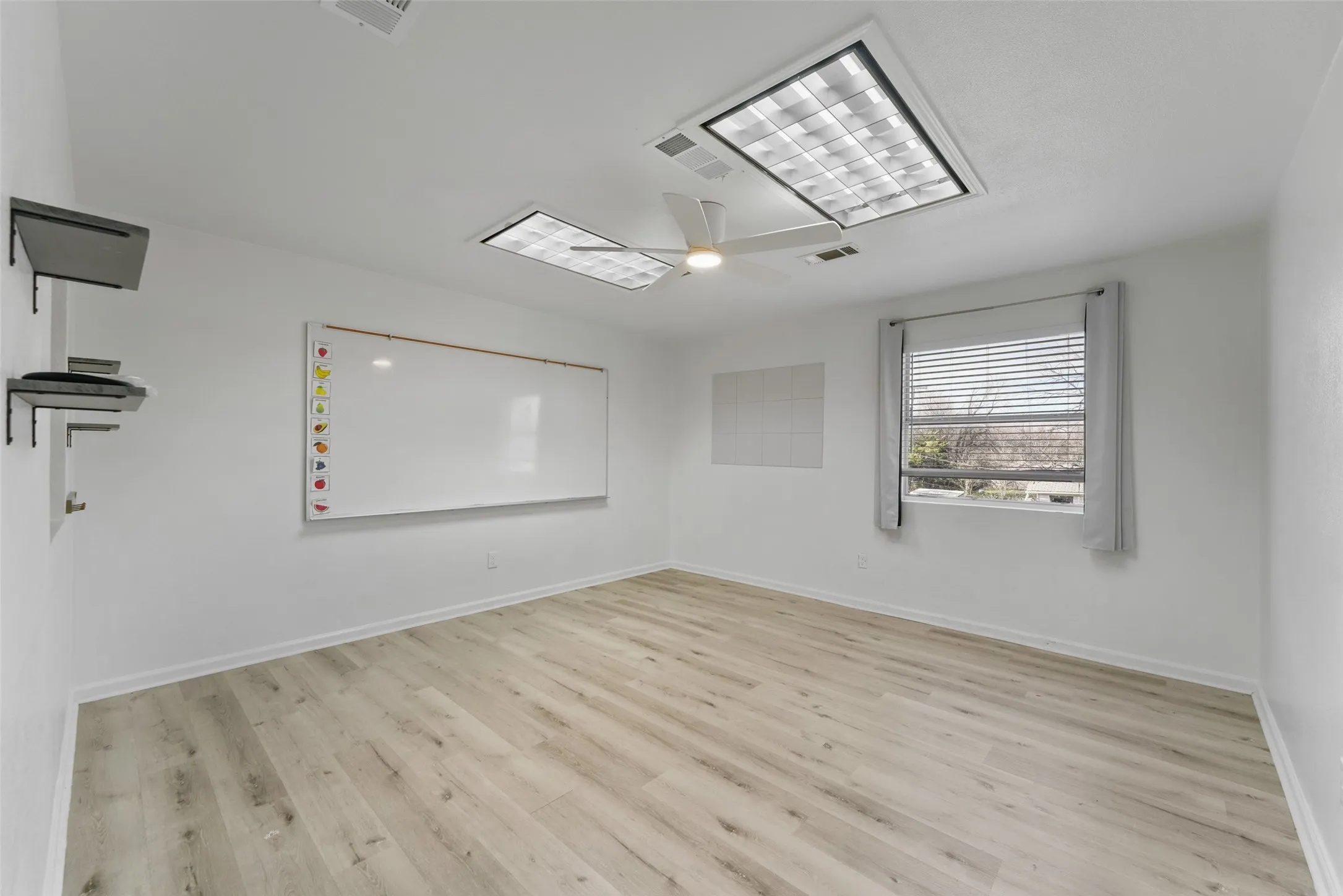 Business For Sale in Dallas County , 501 NE 31st Street, Grand Prairie, Texas 75050, 0, 0, Garage spaces, 0 Sqft, built in 1940, Preowned, mls#21204653, Real Estate Agent in Grand Prairie, Homes For Sale in Dallas county, Homes For Sale in Grand Prairie, Realtor in Grand Prairie Texas, Real Estate Brokerage Independent Realty Texas, Luminita Cordes Realtor