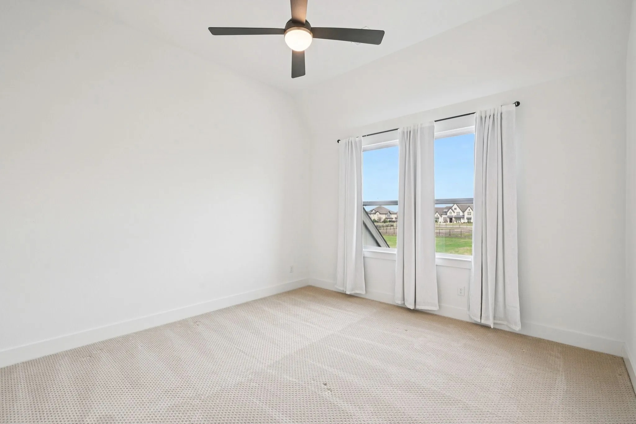 Bedroom #4 with ensuite and walk-in closet