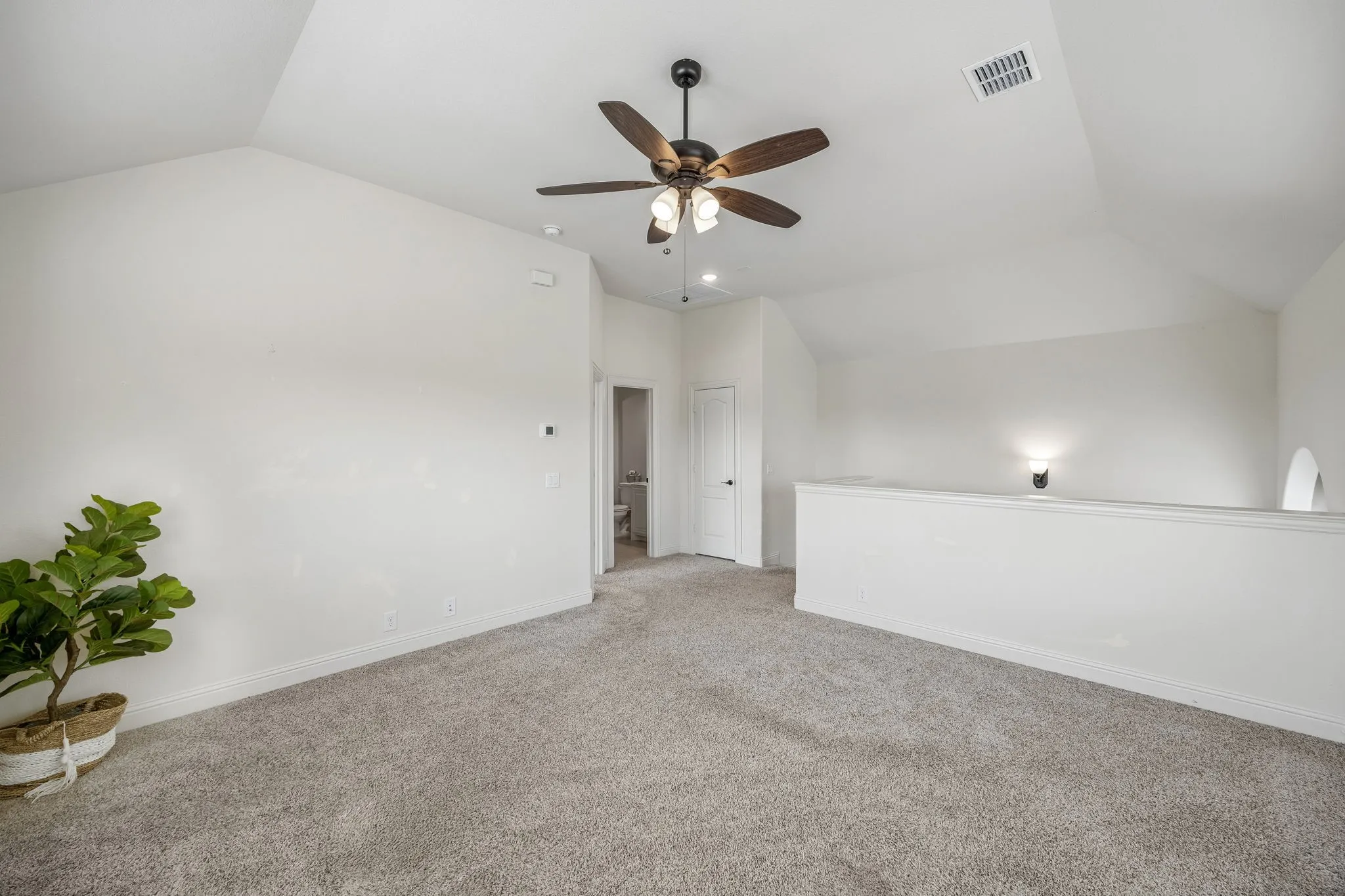 Single Family Residence For Sale in Denton County , 11551 Tanager Lane, Cross Roads, Texas 76227, 4 Bedroom, 3 Bathroom, 3 Garage spaces, 2,761 Sqft, built in 2020, Preowned, mls#21204673, Real Estate Agent in Cross Roads, Homes For Sale in Denton county, Homes For Sale in Cross Roads, Realtor in Cross Roads Texas, Real Estate Brokerage Independent Realty Texas, Luminita Cordes Realtor