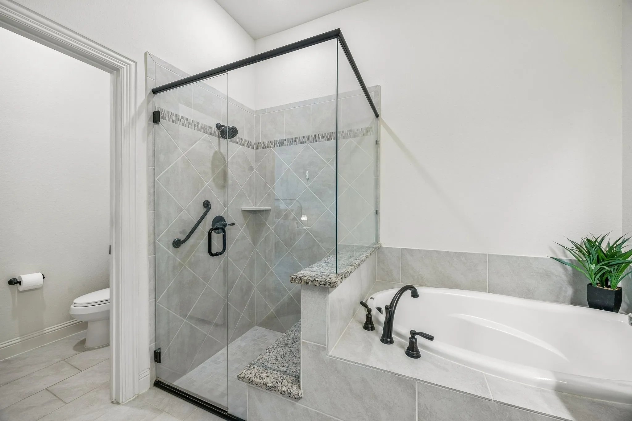 Single Family Residence For Sale in Denton County , 11551 Tanager Lane, Cross Roads, Texas 76227, 4 Bedroom, 3 Bathroom, 3 Garage spaces, 2,761 Sqft, built in 2020, Preowned, mls#21204673, Real Estate Agent in Cross Roads, Homes For Sale in Denton county, Homes For Sale in Cross Roads, Realtor in Cross Roads Texas, Real Estate Brokerage Independent Realty Texas, Luminita Cordes Realtor
