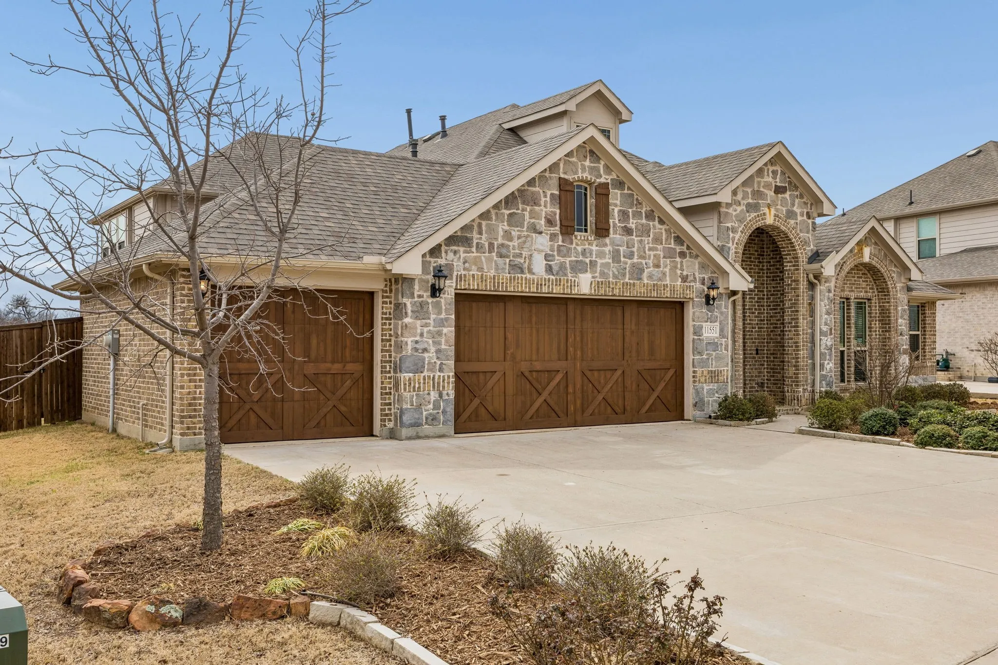 Single Family Residence For Sale in Denton County , 11551 Tanager Lane, Cross Roads, Texas 76227, 4 Bedroom, 3 Bathroom, 3 Garage spaces, 2,761 Sqft, built in 2020, Preowned, mls#21204673, Real Estate Agent in Cross Roads, Homes For Sale in Denton county, Homes For Sale in Cross Roads, Realtor in Cross Roads Texas, Real Estate Brokerage Independent Realty Texas, Luminita Cordes Realtor