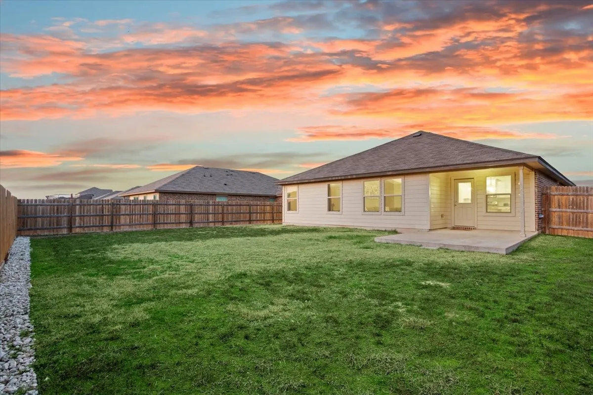 Single Family Residence For Rent in Mc Lennan County , 3105 Beutel Road, Waco, Texas 76655, 4 Bedroom, 2 Bathroom, 3 Garage spaces, 1,614 Sqft, built in 2020, mls#21195211, Real Estate Agent in Waco, Homes For Rent in Mc Lennan county, Homes For Rent in Waco, Realtor in Waco Texas, Real Estate Brokerage Independent Realty Texas, Luminita Cordes Realtor