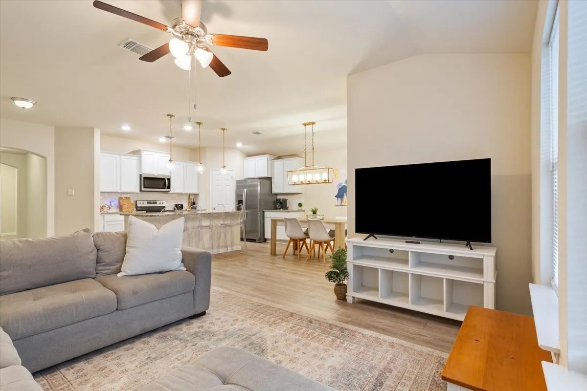 Single Family Residence For Rent in Mc Lennan County , 3105 Beutel Road, Waco, Texas 76655, 4 Bedroom, 2 Bathroom, 3 Garage spaces, 1,614 Sqft, built in 2020, mls#21195211, Real Estate Agent in Waco, Homes For Rent in Mc Lennan county, Homes For Rent in Waco, Realtor in Waco Texas, Real Estate Brokerage Independent Realty Texas, Luminita Cordes Realtor