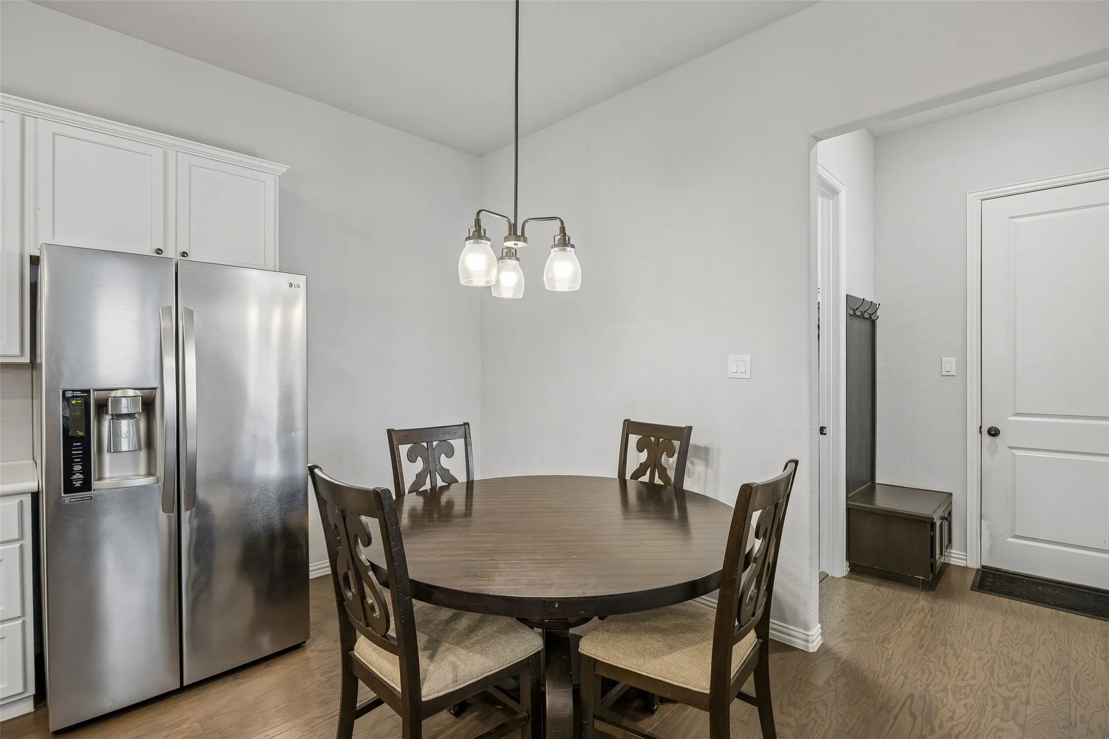 Single Family Residence For Sale in Dallas County , 2533 Westbank Trail, Garland, Texas 75042, 4 Bedroom, 4 Bathroom, 2 Garage spaces, 2,341 Sqft, built in 2019, Preowned, mls#21199294, Real Estate Agent in Garland, Homes For Sale in Dallas county, Homes For Sale in Garland, Realtor in Garland Texas, Real Estate Brokerage Independent Realty Texas, Luminita Cordes Realtor