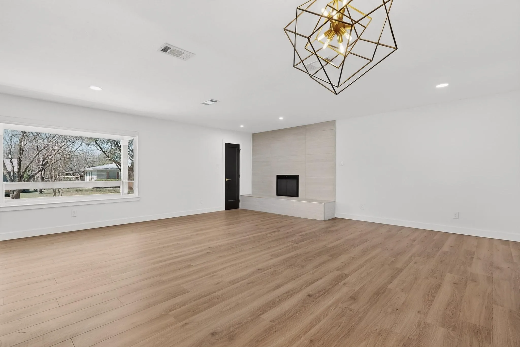 Single Family Residence For Sale in Dallas County , 10526 Andover Drive, Dallas, Texas 75228, 3 Bedrooms, 2 Bathrooms, Garage spaces, 1,600 Sqft, built in 1952, Price $389,999, mls#21202423, Real Estate Agent in Dallas, Homes For Sale in Dallas county, Homes For Sale in Dallas, Realtor in Dallas Texas, Real Estate Brokerage Independent Realty Texas, Luminita Cordes Realtor