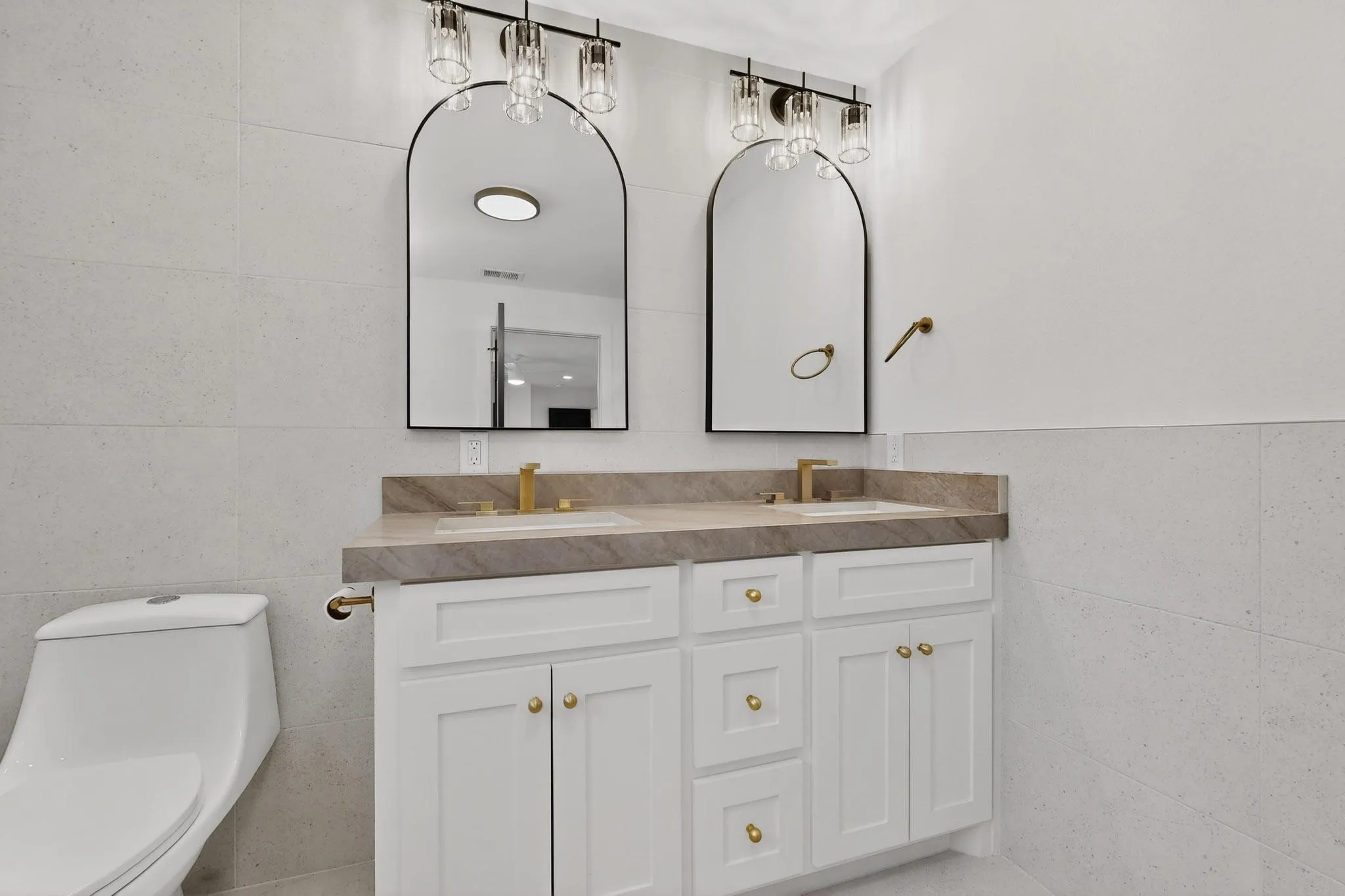 Single Family Residence For Sale in Dallas County , 10526 Andover Drive, Dallas, Texas 75228, 3 Bedrooms, 2 Bathrooms, Garage spaces, 1,600 Sqft, built in 1952, Price $389,999, mls#21202423, Real Estate Agent in Dallas, Homes For Sale in Dallas county, Homes For Sale in Dallas, Realtor in Dallas Texas, Real Estate Brokerage Independent Realty Texas, Luminita Cordes Realtor