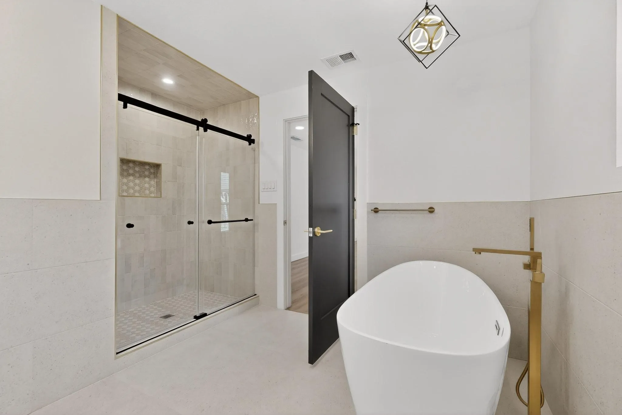 Single Family Residence For Sale in Dallas County , 10526 Andover Drive, Dallas, Texas 75228, 3 Bedrooms, 2 Bathrooms, Garage spaces, 1,600 Sqft, built in 1952, Price $389,999, mls#21202423, Real Estate Agent in Dallas, Homes For Sale in Dallas county, Homes For Sale in Dallas, Realtor in Dallas Texas, Real Estate Brokerage Independent Realty Texas, Luminita Cordes Realtor
