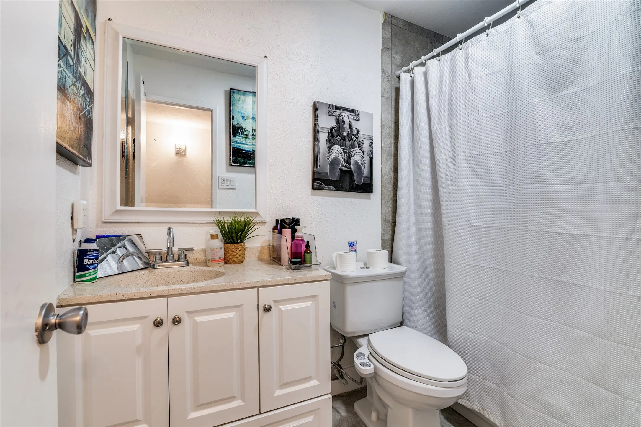 Single Family Residence For Sale in Dallas County , 5610 Magnolia Lane, Rowlett, Texas 75089, 4 Bedroom, 2 Bathroom, 2 Garage spaces, 1,760 Sqft, built in 1976, Preowned, mls#21158316, Real Estate Agent in Rowlett, Homes For Sale in Dallas county, Homes For Sale in Rowlett, Realtor in Rowlett Texas, Real Estate Brokerage Independent Realty Texas, Luminita Cordes Realtor