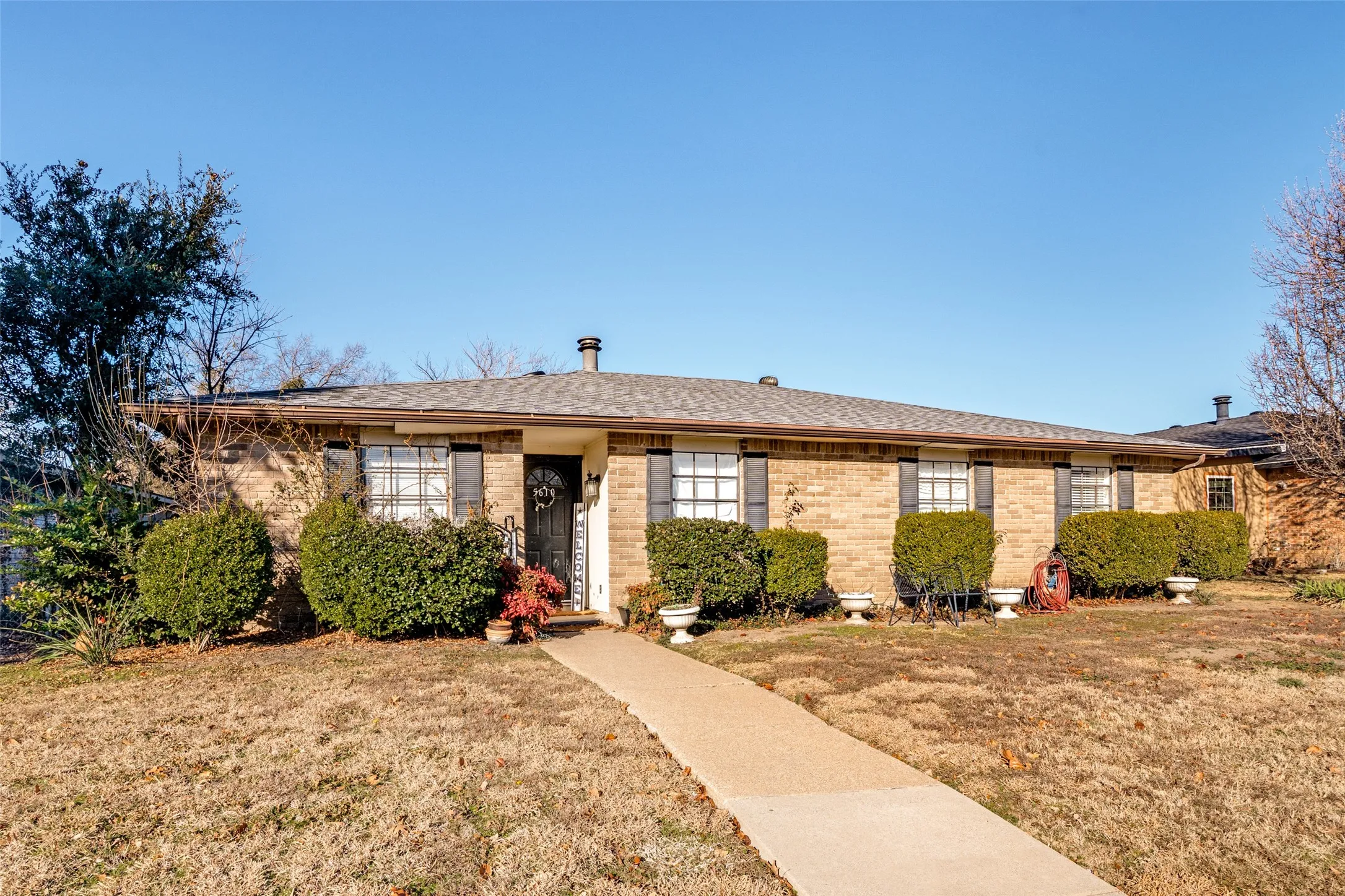 Single Family Residence For Sale in Dallas County , 5610 Magnolia Lane, Rowlett, Texas 75089, 4 Bedroom, 2 Bathroom, 2 Garage spaces, 1,760 Sqft, built in 1976, Preowned, mls#21158316, Real Estate Agent in Rowlett, Homes For Sale in Dallas county, Homes For Sale in Rowlett, Realtor in Rowlett Texas, Real Estate Brokerage Independent Realty Texas, Luminita Cordes Realtor