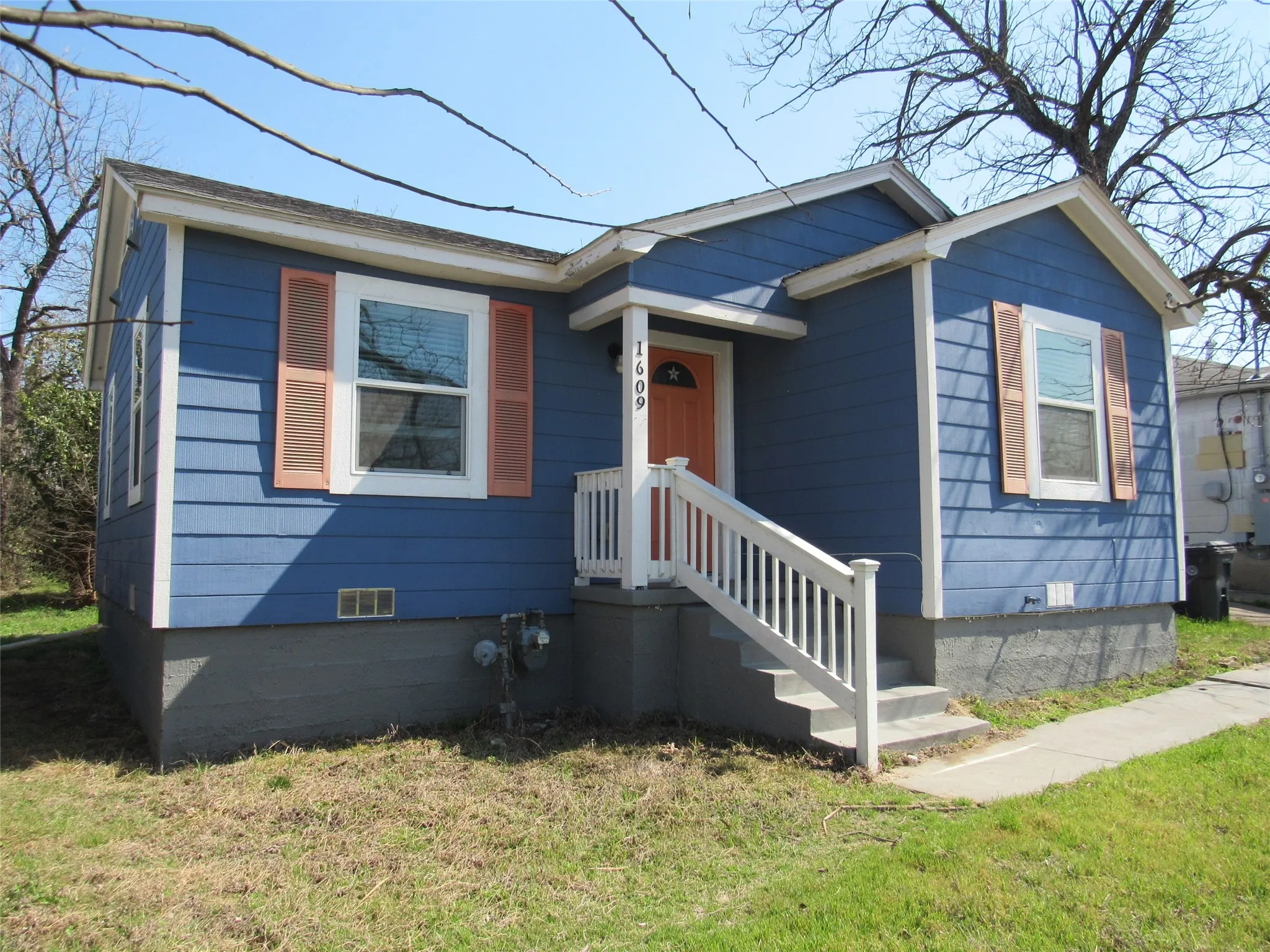 Single Family Residence For Sale in Mc Lennan County , 1609 N 18th Street, Waco, Texas 76707, 2 Bedroom, 2 Bathroom, 1 Garage spaces, 1,004 Sqft, built in 1944, mls#21203706, Real Estate Agent in Waco, Homes For Sale in Mc Lennan county, Homes For Sale in Waco, Realtor in Waco Texas, Real Estate Brokerage Independent Realty Texas, Luminita Cordes Realtor