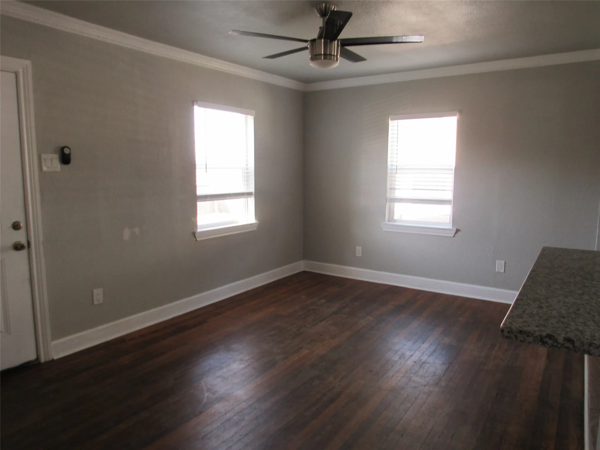 Single Family Residence For Sale in Mc Lennan County , 1609 N 18th Street, Waco, Texas 76707, 2 Bedroom, 2 Bathroom, 1 Garage spaces, 1,004 Sqft, built in 1944, mls#21203706, Real Estate Agent in Waco, Homes For Sale in Mc Lennan county, Homes For Sale in Waco, Realtor in Waco Texas, Real Estate Brokerage Independent Realty Texas, Luminita Cordes Realtor