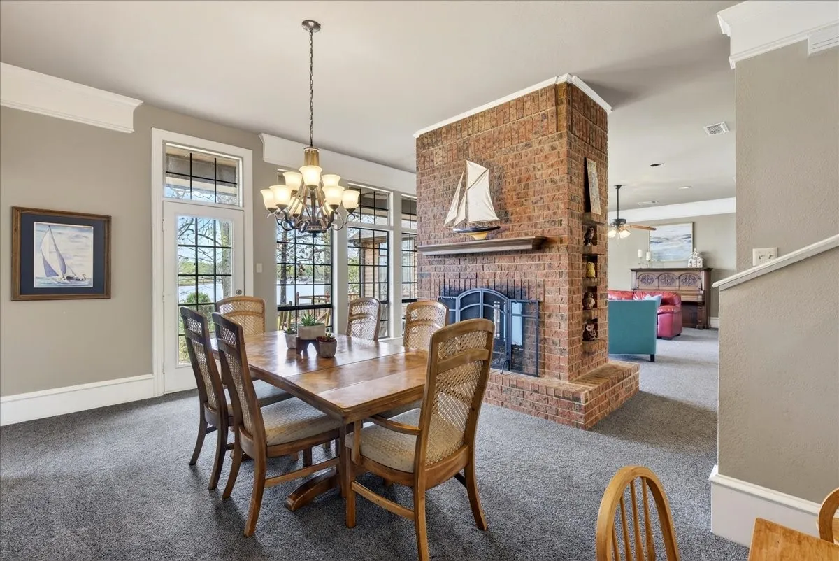 Single Family Residence For Sale in Henderson County , 125 Lark Drive, Enchanted Oaks, Texas 75156, 4 Bedroom, 3 Bathroom, 2 Garage spaces, 2,670 Sqft, built in 1984, Preowned, mls#21187394, Real Estate Agent in Enchanted Oaks, Homes For Sale in Henderson county, Homes For Sale in Enchanted Oaks, Realtor in Enchanted Oaks Texas, Real Estate Brokerage Independent Realty Texas, Luminita Cordes Realtor