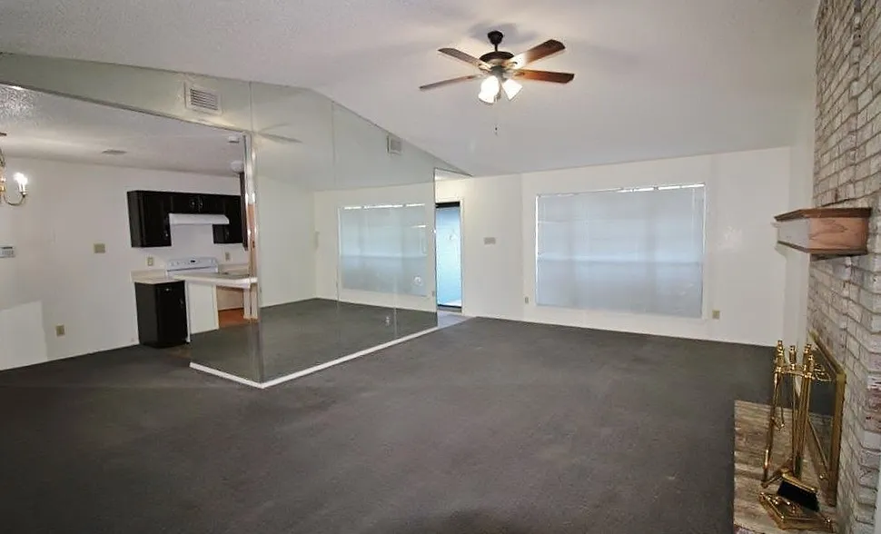 Single Family Residence For Rent in Dallas County , 1019 Cedar Run Drive, Duncanville, Texas 75137, 3 Bedroom, 2 Bathroom, 2 Garage spaces, 1,469 Sqft, built in 1985, Preowned, mls#21205140, Real Estate Agent in Duncanville, Homes For Rent in Dallas county, Homes For Rent in Duncanville, Realtor in Duncanville Texas, Real Estate Brokerage Independent Realty Texas, Luminita Cordes Realtor