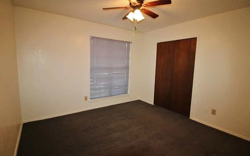 Single Family Residence For Rent in Dallas County , 1019 Cedar Run Drive, Duncanville, Texas 75137, 3 Bedroom, 2 Bathroom, 2 Garage spaces, 1,469 Sqft, built in 1985, Preowned, mls#21205140, Real Estate Agent in Duncanville, Homes For Rent in Dallas county, Homes For Rent in Duncanville, Realtor in Duncanville Texas, Real Estate Brokerage Independent Realty Texas, Luminita Cordes Realtor