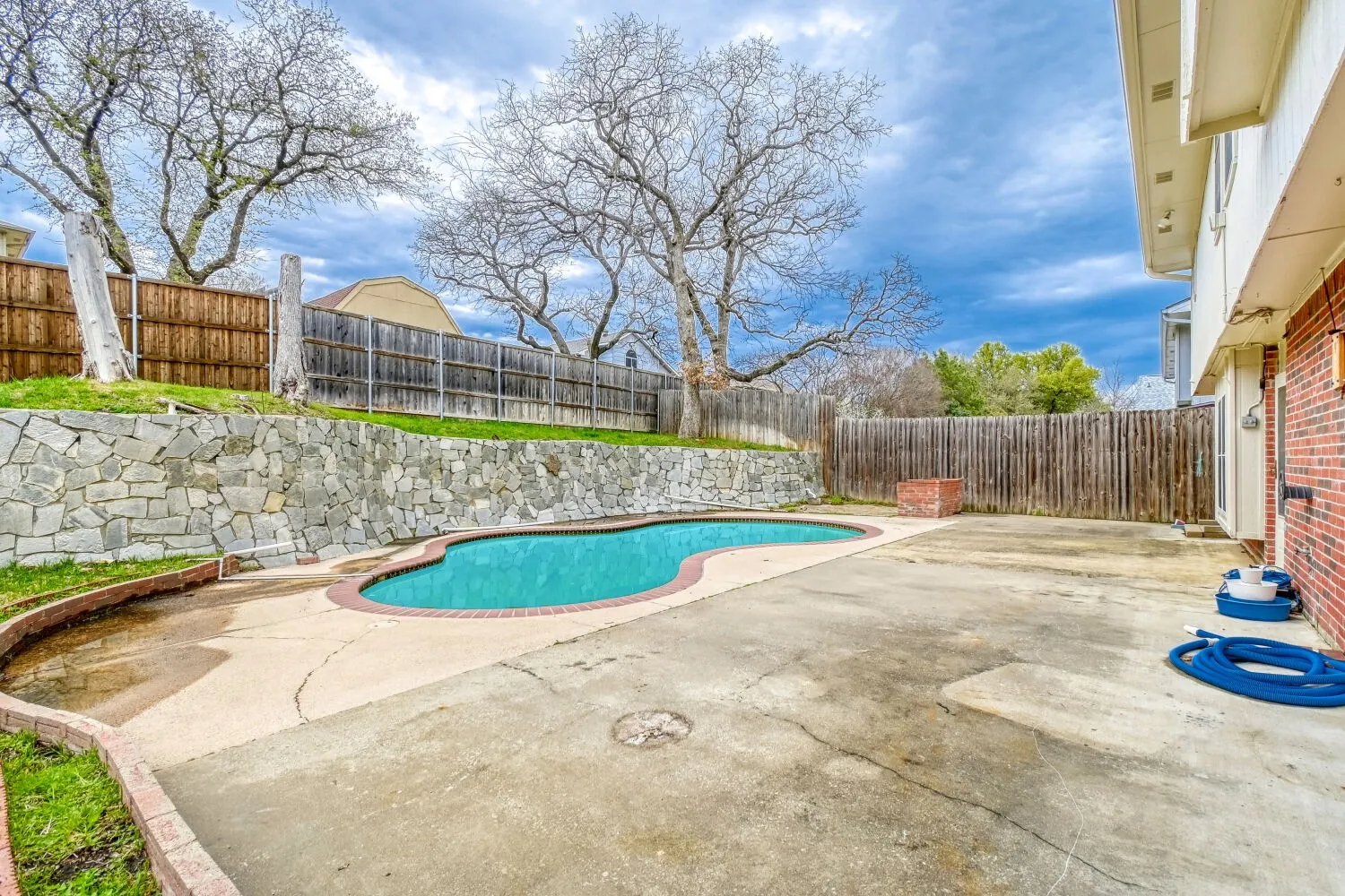 Single Family Residence For Sale in Denton County , 2112 Meadowview Drive, Corinth, Texas 76210, 4 Bedroom, 3 Bathroom, 2 Garage spaces, 3,056 Sqft, built in 1993, mls#21181551, Real Estate Agent in Corinth, Homes For Sale in Denton county, Homes For Sale in Corinth, Realtor in Corinth Texas, Real Estate Brokerage Independent Realty Texas, Luminita Cordes Realtor