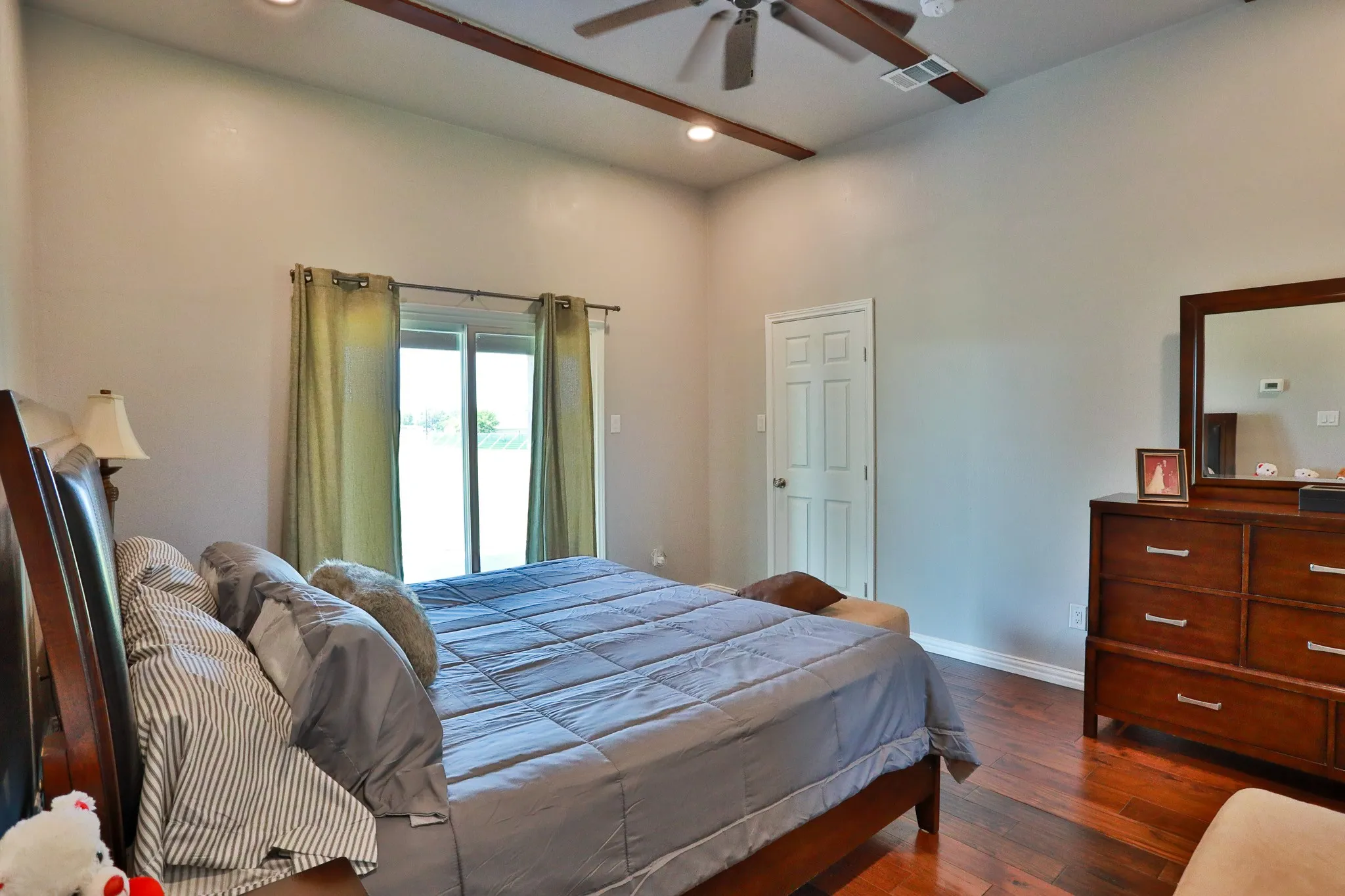 Single Family Residence For Sale in Van Zandt County , 1556 Vz County Road 2128, Wills Point, Texas 75169, 3 Bedroom, 2 Bathroom, 2 Garage spaces, 1,800 Sqft, built in 2022, mls#21205272, Real Estate Agent in Wills Point, Homes For Sale in Van Zandt county, Homes For Sale in Wills Point, Realtor in Wills Point Texas, Real Estate Brokerage Independent Realty Texas, Luminita Cordes Realtor