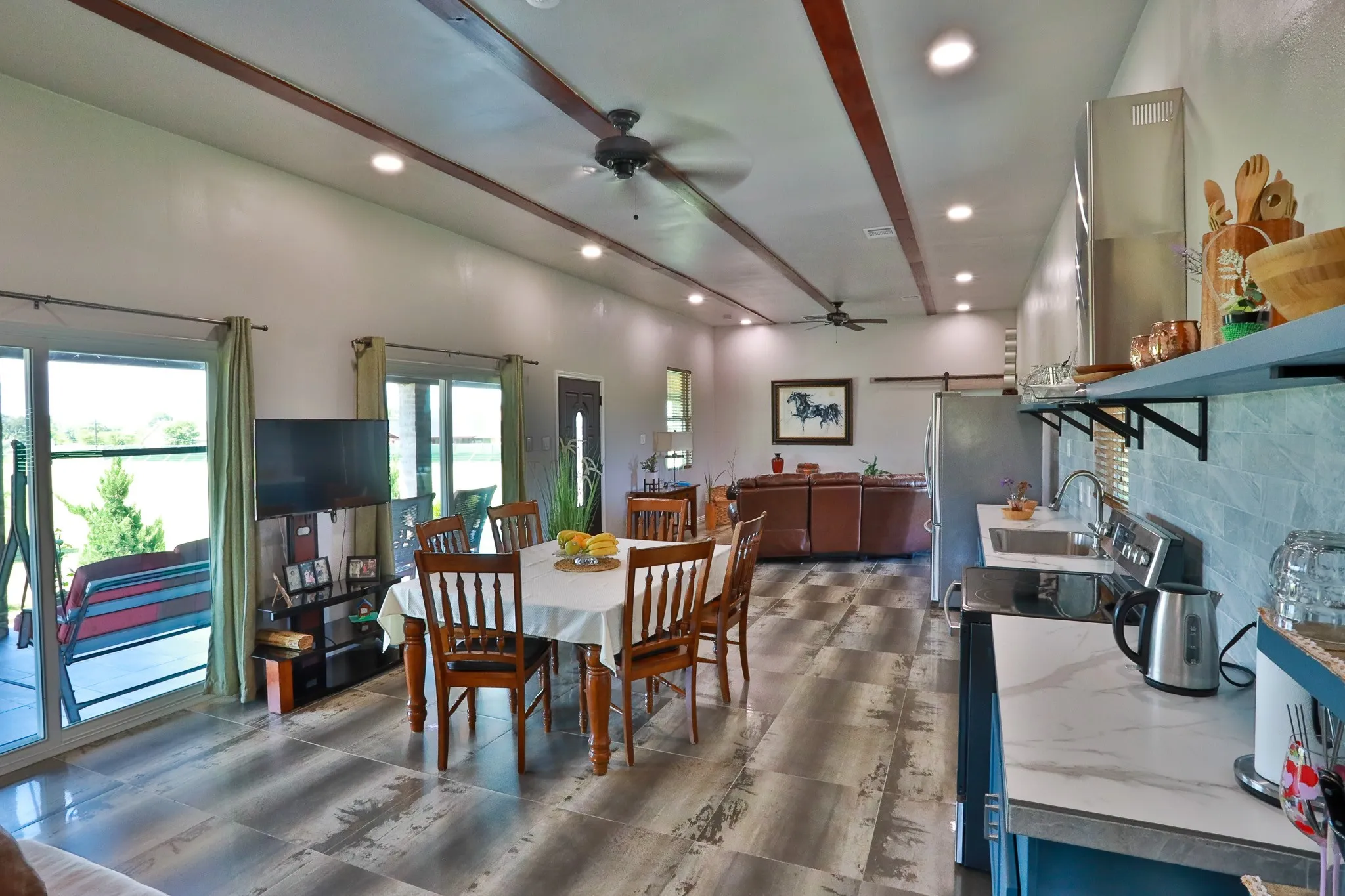 Single Family Residence For Sale in Van Zandt County , 1556 Vz County Road 2128, Wills Point, Texas 75169, 3 Bedroom, 2 Bathroom, 2 Garage spaces, 1,800 Sqft, built in 2022, mls#21205272, Real Estate Agent in Wills Point, Homes For Sale in Van Zandt county, Homes For Sale in Wills Point, Realtor in Wills Point Texas, Real Estate Brokerage Independent Realty Texas, Luminita Cordes Realtor