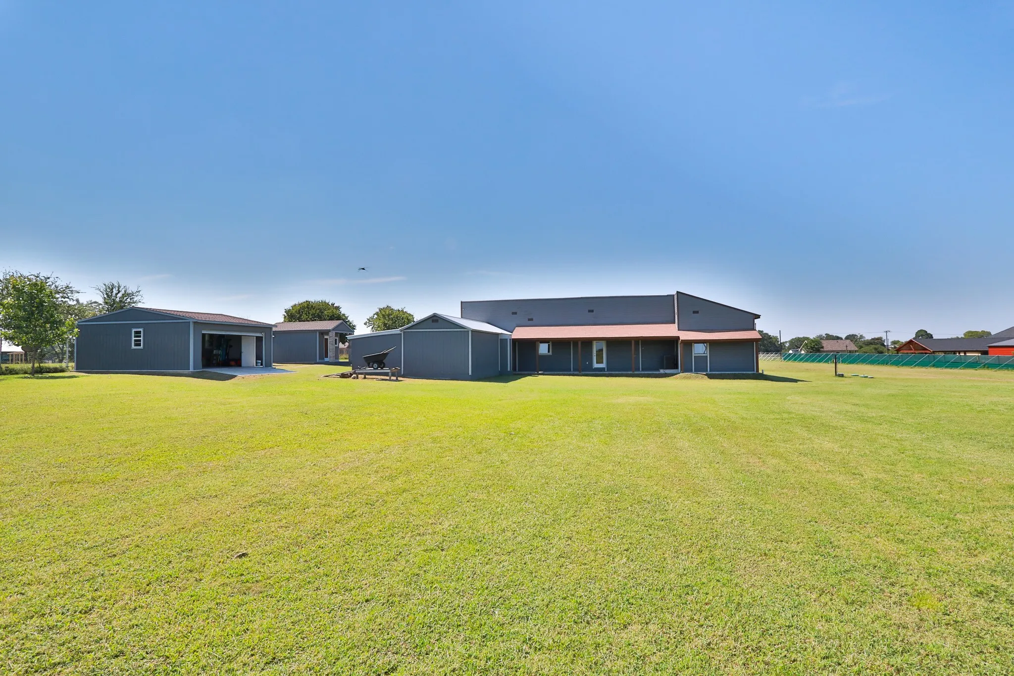 Single Family Residence For Sale in Van Zandt County , 1556 Vz County Road 2128, Wills Point, Texas 75169, 3 Bedroom, 2 Bathroom, 2 Garage spaces, 1,800 Sqft, built in 2022, mls#21205272, Real Estate Agent in Wills Point, Homes For Sale in Van Zandt county, Homes For Sale in Wills Point, Realtor in Wills Point Texas, Real Estate Brokerage Independent Realty Texas, Luminita Cordes Realtor