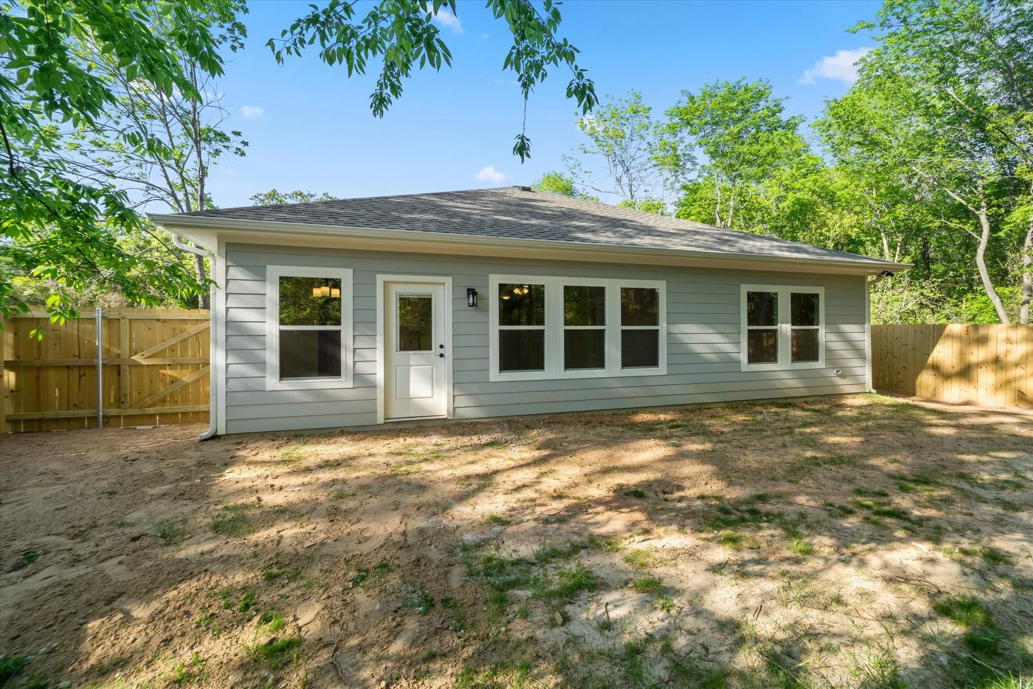 Single Family Residence For Sale in Henderson County , 114 Granada Street, Payne Springs, Texas 75156, 3 Bedroom, 2 Bathroom, 2 Garage spaces, 1,322 Sqft, built in 2026, Preowned, mls#21205353, Real Estate Agent in Payne Springs, Homes For Sale in Henderson county, Homes For Sale in Payne Springs, Realtor in Payne Springs Texas, Real Estate Brokerage Independent Realty Texas, Luminita Cordes Realtor