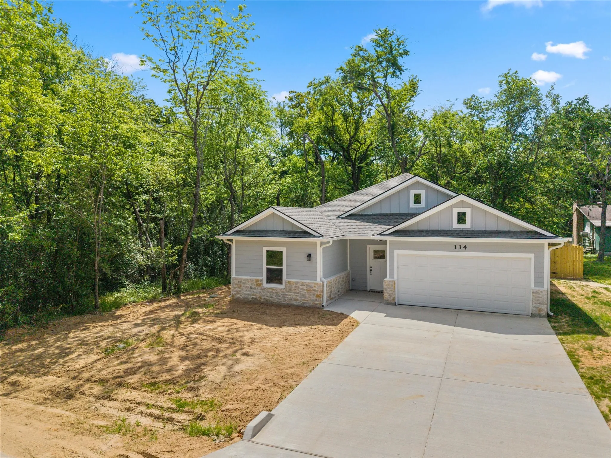 Single Family Residence For Sale in Henderson County , 114 Granada Street, Payne Springs, Texas 75156, 3 Bedroom, 2 Bathroom, 2 Garage spaces, 1,322 Sqft, built in 2026, Preowned, mls#21205353, Real Estate Agent in Payne Springs, Homes For Sale in Henderson county, Homes For Sale in Payne Springs, Realtor in Payne Springs Texas, Real Estate Brokerage Independent Realty Texas, Luminita Cordes Realtor