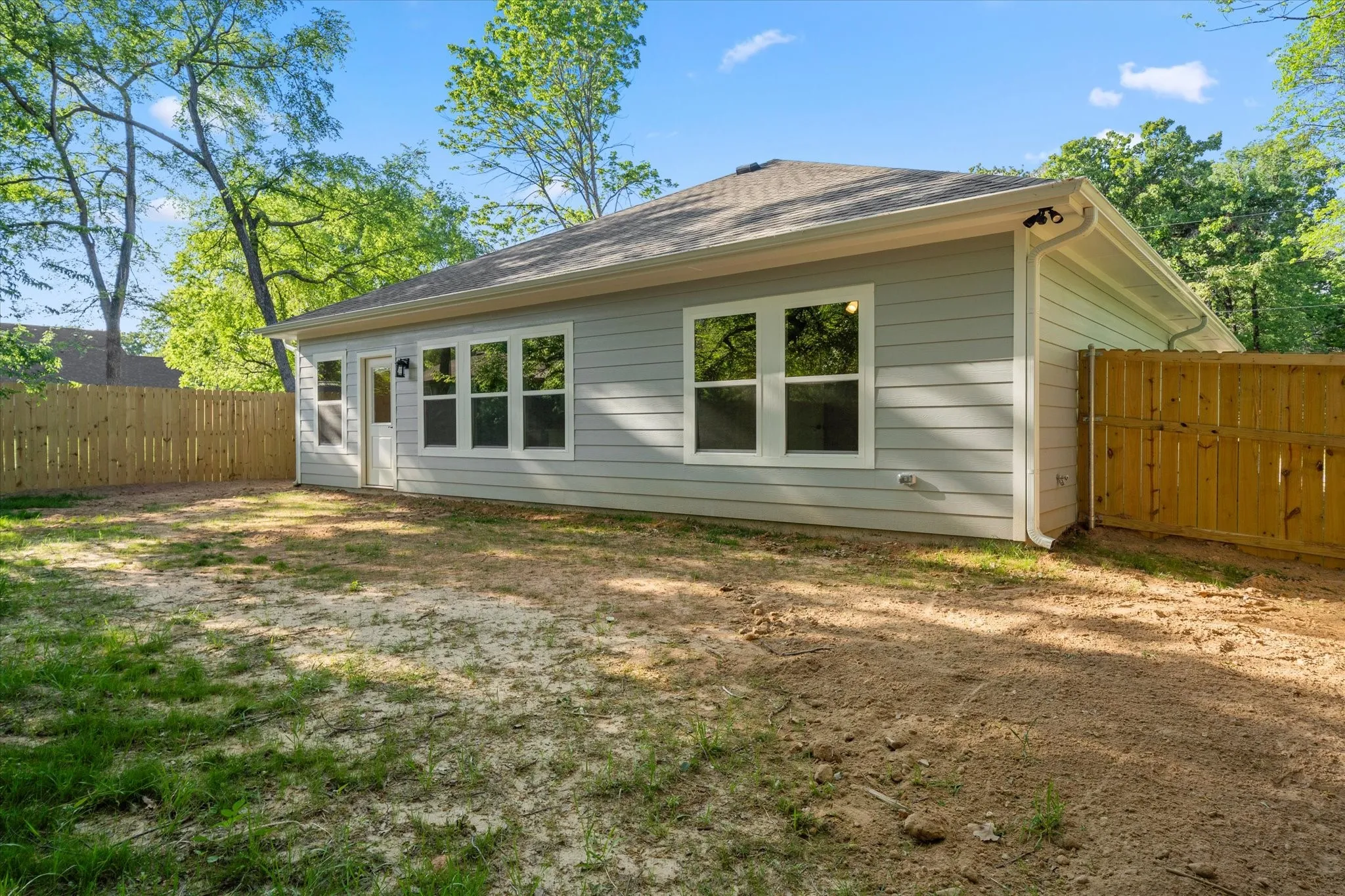 Single Family Residence For Sale in Henderson County , 114 Granada Street, Payne Springs, Texas 75156, 3 Bedroom, 2 Bathroom, 2 Garage spaces, 1,322 Sqft, built in 2026, Preowned, mls#21205353, Real Estate Agent in Payne Springs, Homes For Sale in Henderson county, Homes For Sale in Payne Springs, Realtor in Payne Springs Texas, Real Estate Brokerage Independent Realty Texas, Luminita Cordes Realtor