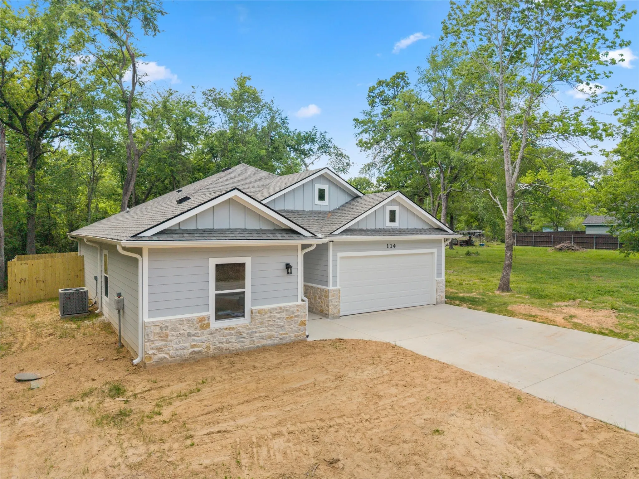 Single Family Residence For Sale in Henderson County , 114 Granada Street, Payne Springs, Texas 75156, 3 Bedroom, 2 Bathroom, 2 Garage spaces, 1,322 Sqft, built in 2026, Preowned, mls#21205353, Real Estate Agent in Payne Springs, Homes For Sale in Henderson county, Homes For Sale in Payne Springs, Realtor in Payne Springs Texas, Real Estate Brokerage Independent Realty Texas, Luminita Cordes Realtor