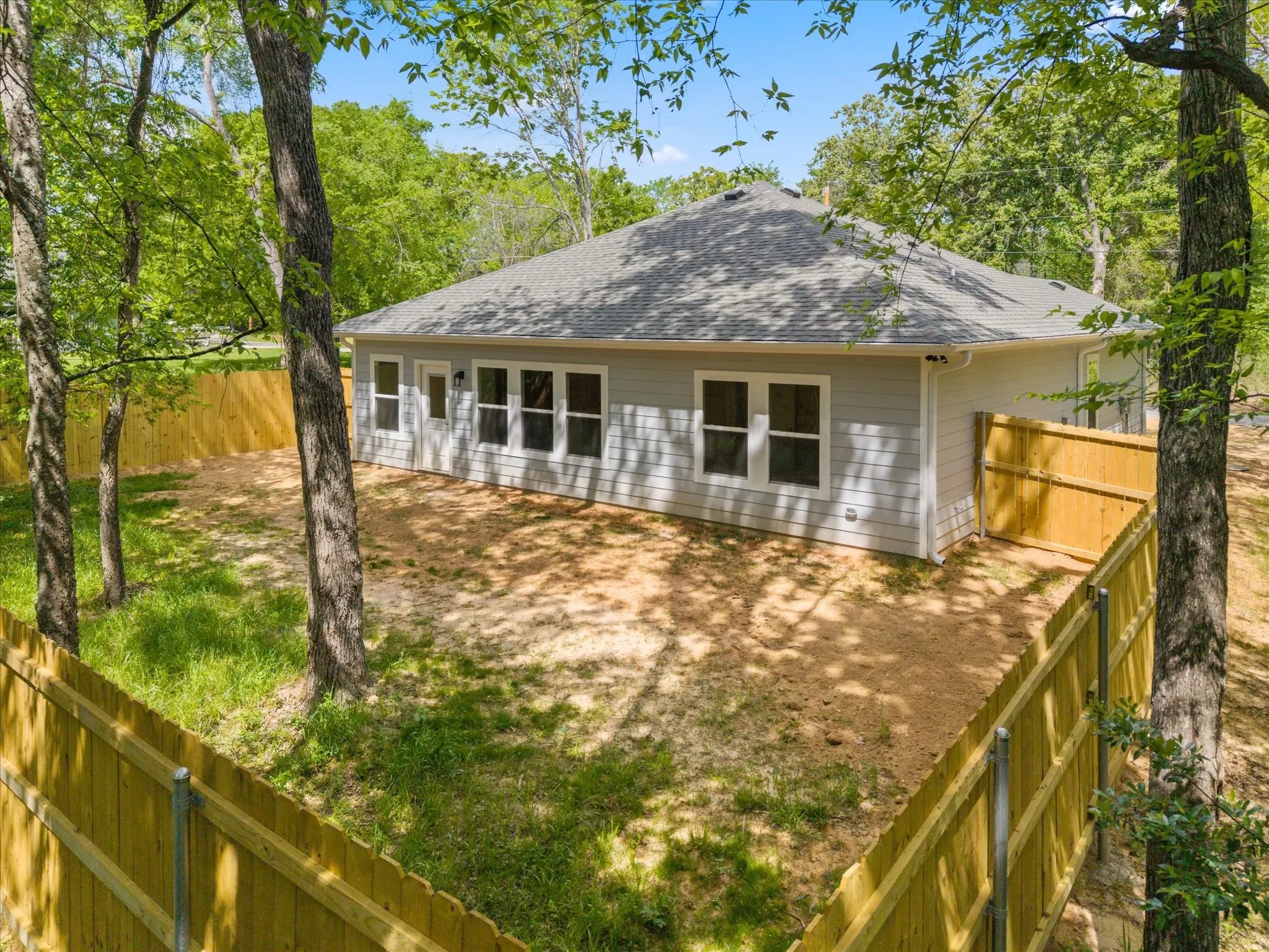 Single Family Residence For Sale in Henderson County , 114 Granada Street, Payne Springs, Texas 75156, 3 Bedroom, 2 Bathroom, 2 Garage spaces, 1,322 Sqft, built in 2026, Preowned, mls#21205353, Real Estate Agent in Payne Springs, Homes For Sale in Henderson county, Homes For Sale in Payne Springs, Realtor in Payne Springs Texas, Real Estate Brokerage Independent Realty Texas, Luminita Cordes Realtor