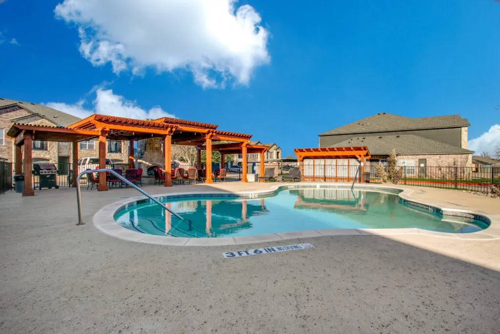 Apartment For Rent in Ellis County , 380 Solon Road, Waxahachie, Texas 75165, 1 Bedroom, 1 Bathroom, Garage spaces, 1,075 Sqft, built in 2008, Price $1,625, mls#21205400, Real Estate Agent in Waxahachie, Homes For Rent in Ellis county, Homes For Rent in Waxahachie, Realtor in Waxahachie Texas, Real Estate Brokerage Independent Realty Texas, Luminita Cordes Realtor