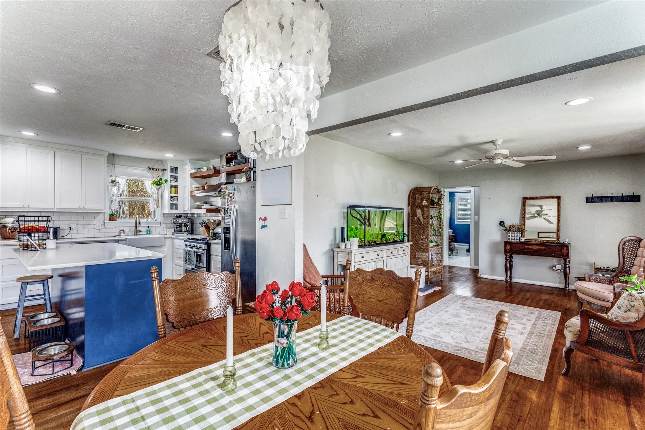 Single Family Residence For Sale in Tarrant County , 5716 Tracyne Drive, Westworth Village, Texas 76114, 3 Bedroom, 1 Bathroom, 1 Garage spaces, 1,432 Sqft, built in 1953, mls#21204877, Real Estate Agent in Westworth Village, Homes For Sale in Tarrant county, Homes For Sale in Westworth Village, Realtor in Westworth Village Texas, Real Estate Brokerage Independent Realty Texas, Luminita Cordes Realtor