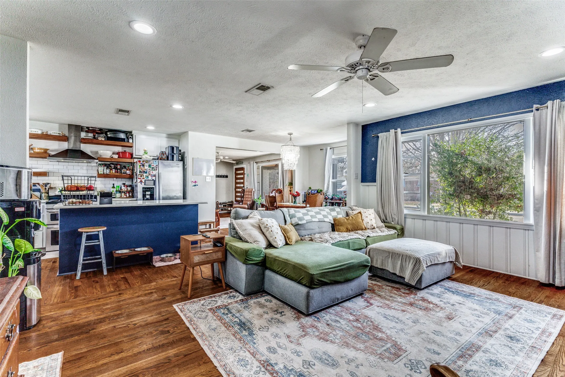 Single Family Residence For Sale in Tarrant County , 5716 Tracyne Drive, Westworth Village, Texas 76114, 3 Bedroom, 1 Bathroom, 1 Garage spaces, 1,432 Sqft, built in 1953, mls#21204877, Real Estate Agent in Westworth Village, Homes For Sale in Tarrant county, Homes For Sale in Westworth Village, Realtor in Westworth Village Texas, Real Estate Brokerage Independent Realty Texas, Luminita Cordes Realtor
