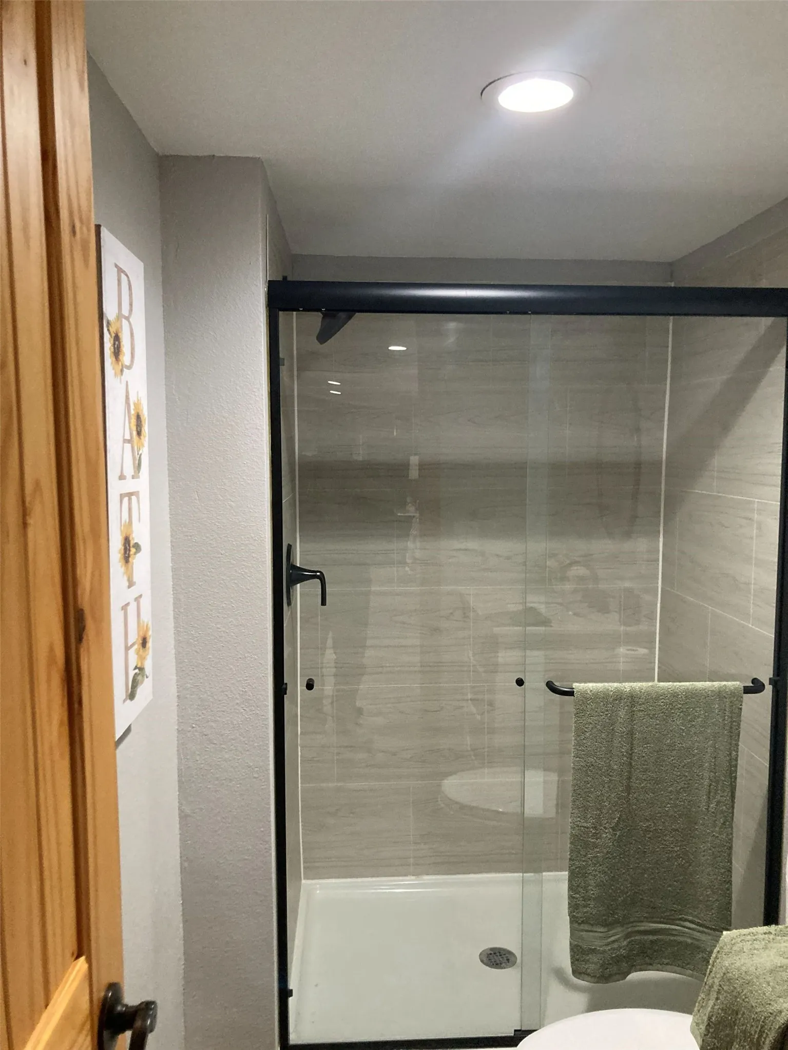 Mobile Home For Sale in Grayson County , 248 -Shaffer Road, Denison, Texas 75021, 2 Bedroom, 2 Bathroom, Garage spaces, 1,216 Sqft, built in 1997, Preowned, mls#21205249, Real Estate Agent in Denison, Homes For Sale in Grayson county, Homes For Sale in Denison, Realtor in Denison Texas, Real Estate Brokerage Independent Realty Texas, Luminita Cordes Realtor