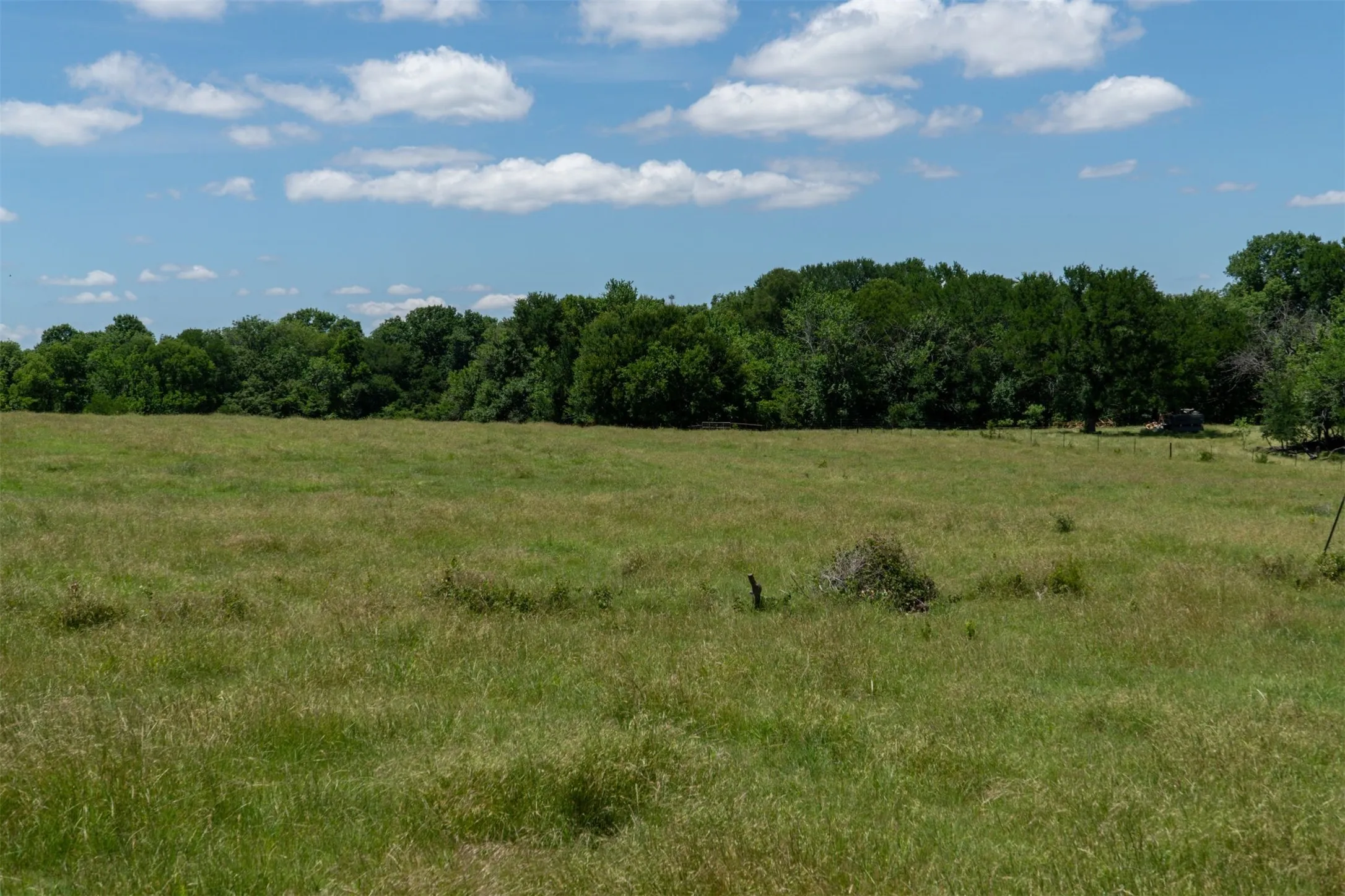 Mobile Home For Sale in Grayson County , 248 -Shaffer Road, Denison, Texas 75021, 2 Bedroom, 2 Bathroom, Garage spaces, 1,216 Sqft, built in 1997, Preowned, mls#21205249, Real Estate Agent in Denison, Homes For Sale in Grayson county, Homes For Sale in Denison, Realtor in Denison Texas, Real Estate Brokerage Independent Realty Texas, Luminita Cordes Realtor