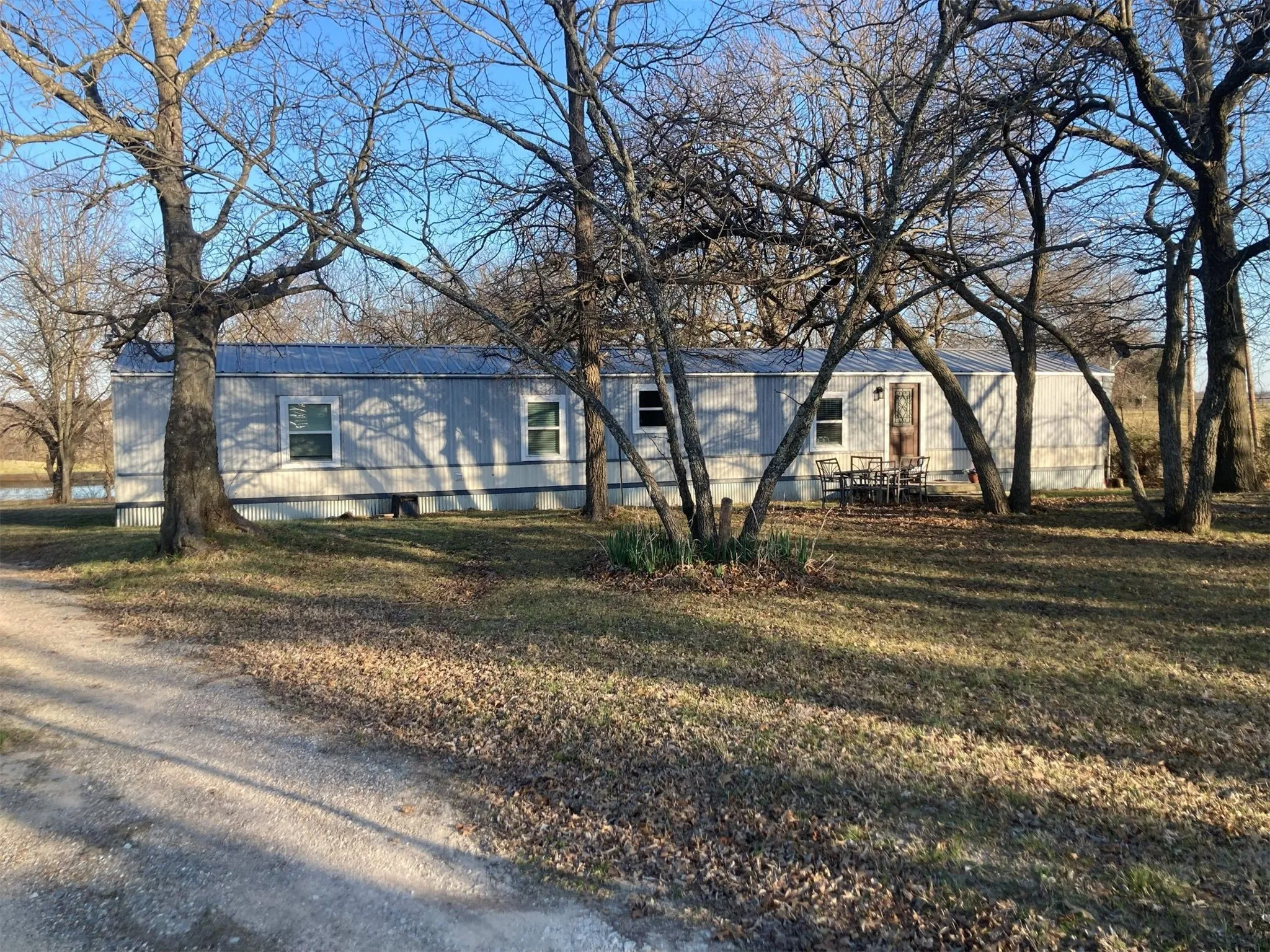 Mobile Home For Sale in Grayson County , 248 -Shaffer Road, Denison, Texas 75021, 2 Bedroom, 2 Bathroom, Garage spaces, 1,216 Sqft, built in 1997, Preowned, mls#21205249, Real Estate Agent in Denison, Homes For Sale in Grayson county, Homes For Sale in Denison, Realtor in Denison Texas, Real Estate Brokerage Independent Realty Texas, Luminita Cordes Realtor