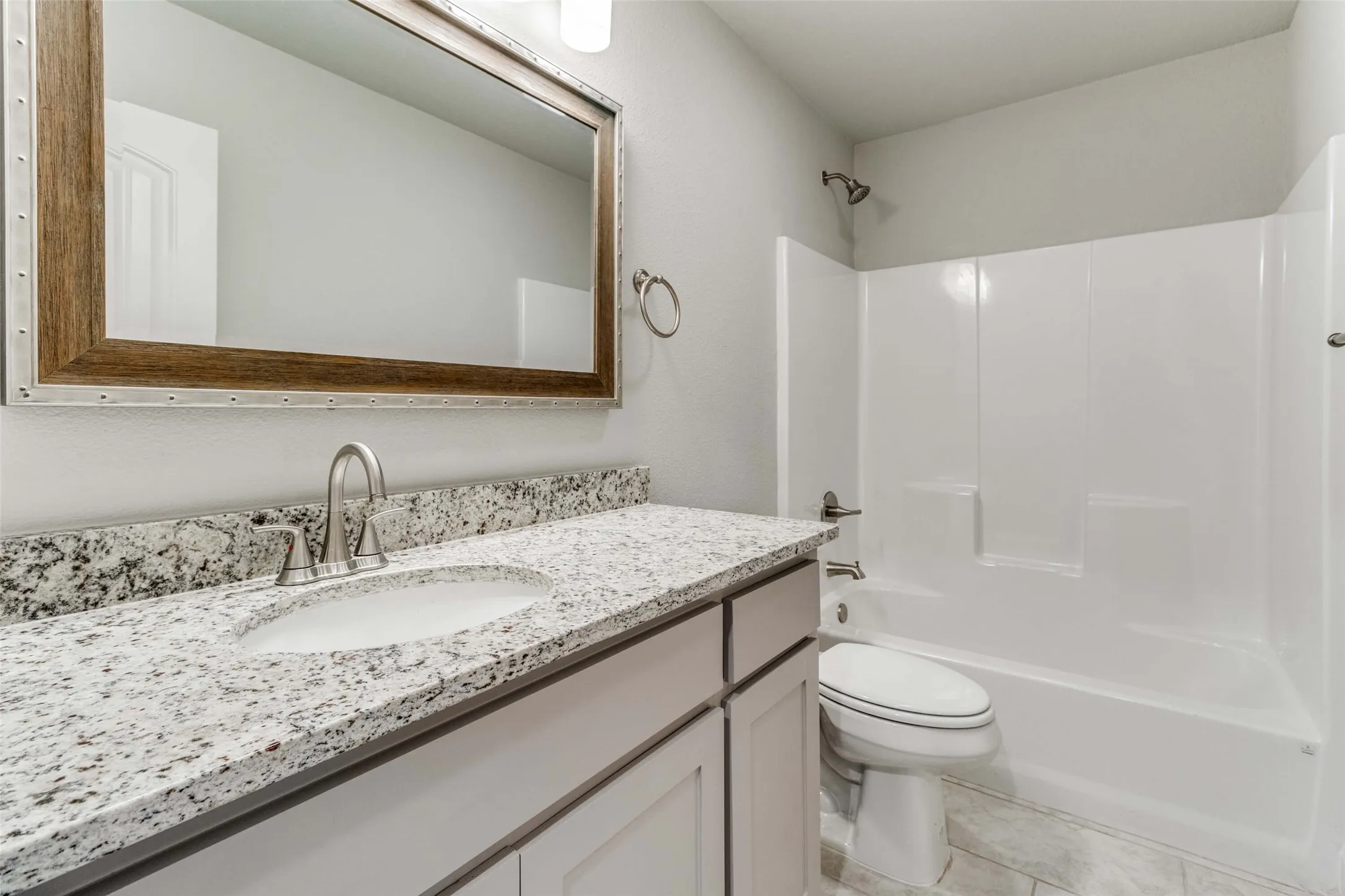 Single Family Residence For Rent in Grayson County , 2803 Orchid Drive, Sherman, Texas 75092, 3 Bedroom, 2 Bathroom, 2 Garage spaces, 1,481 Sqft, built in 2022, Preowned, mls#21205519, Real Estate Agent in Sherman, Homes For Rent in Grayson county, Homes For Rent in Sherman, Realtor in Sherman Texas, Real Estate Brokerage Independent Realty Texas, Luminita Cordes Realtor