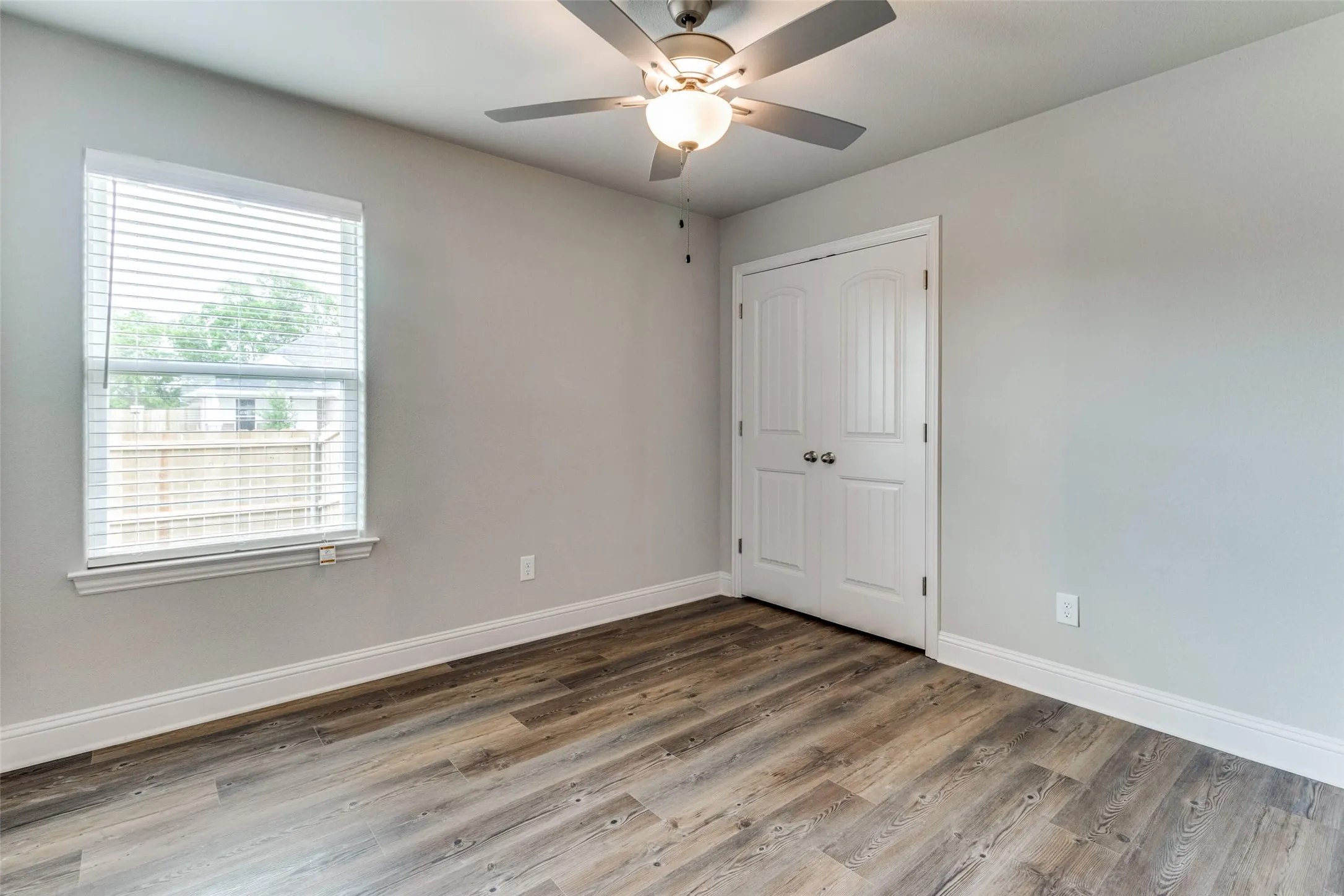 Single Family Residence For Rent in Grayson County , 2803 Orchid Drive, Sherman, Texas 75092, 3 Bedroom, 2 Bathroom, 2 Garage spaces, 1,481 Sqft, built in 2022, Preowned, mls#21205519, Real Estate Agent in Sherman, Homes For Rent in Grayson county, Homes For Rent in Sherman, Realtor in Sherman Texas, Real Estate Brokerage Independent Realty Texas, Luminita Cordes Realtor